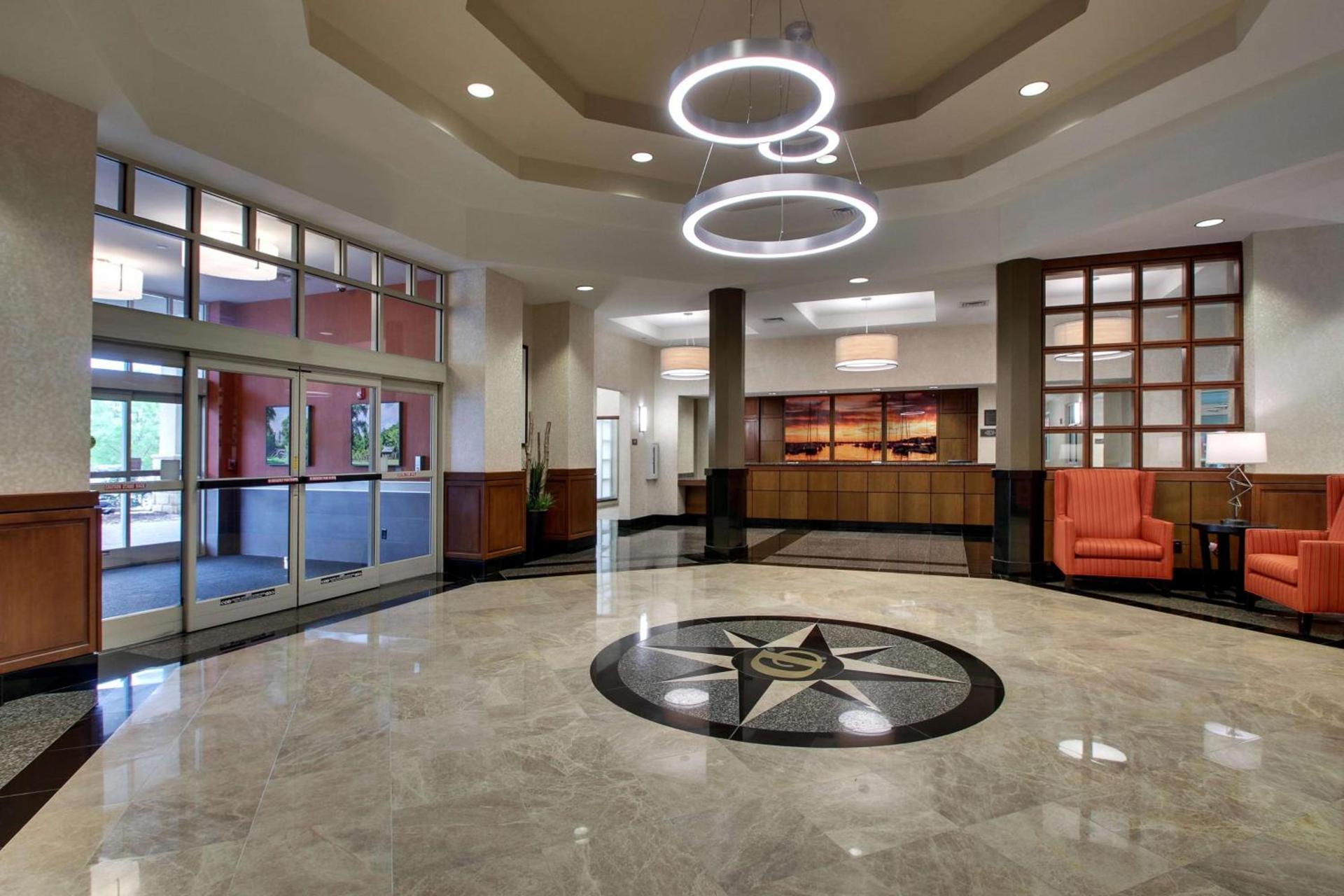 Drury Inn & Suites Charlotte Northlake photo 4