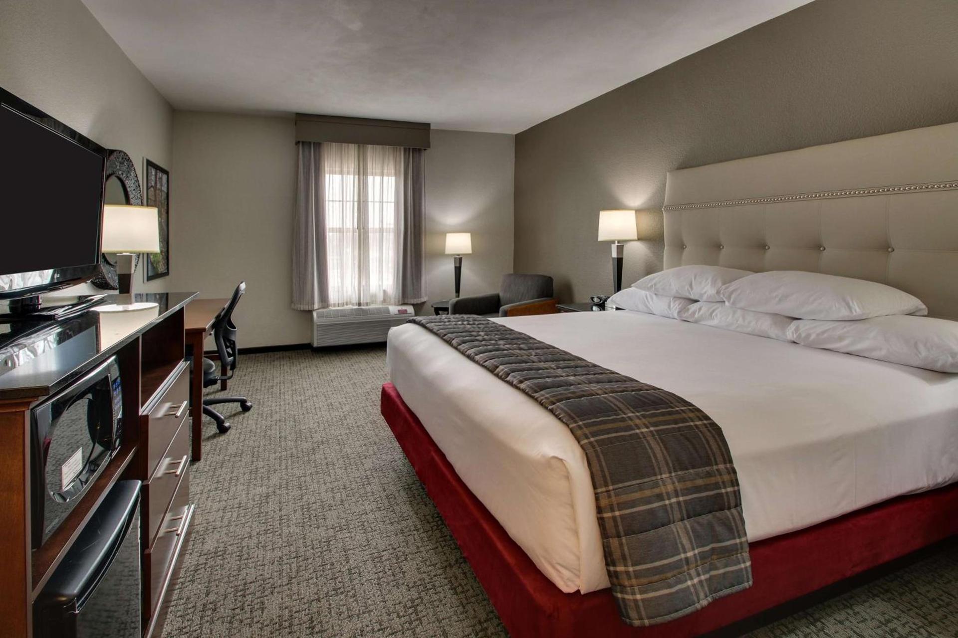 Drury Inn & Suites San Antonio Northwest Medical Center photo 26