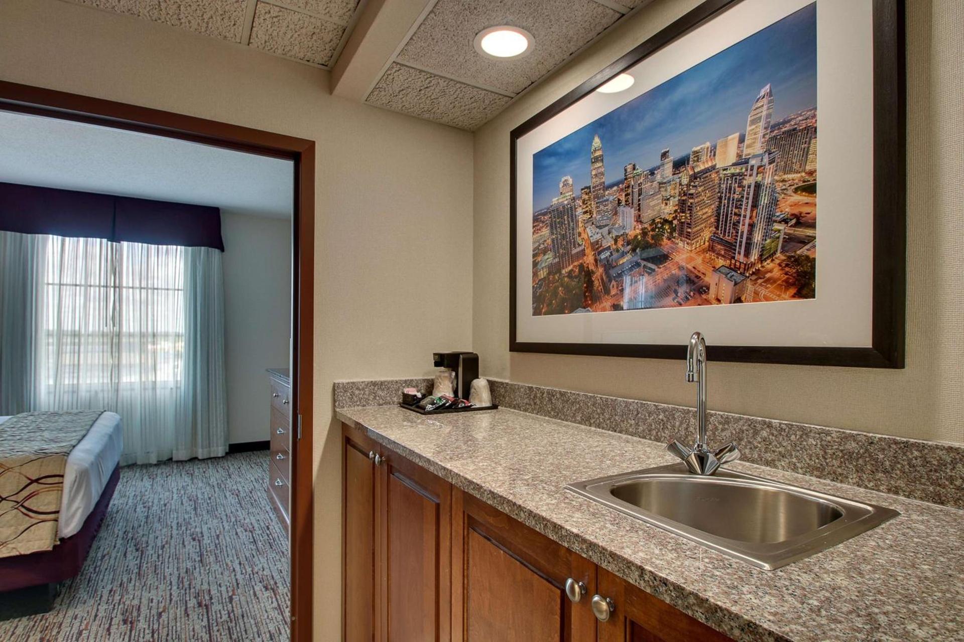 Drury Inn & Suites Charlotte Northlake photo 19