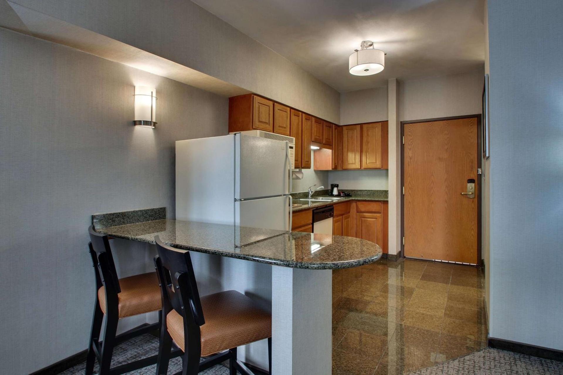 Drury Inn & Suites San Antonio Northwest Medical Center photo 32