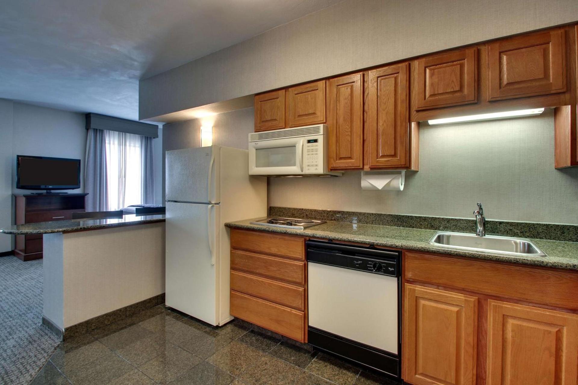 Drury Inn & Suites San Antonio Northwest Medical Center photo 31