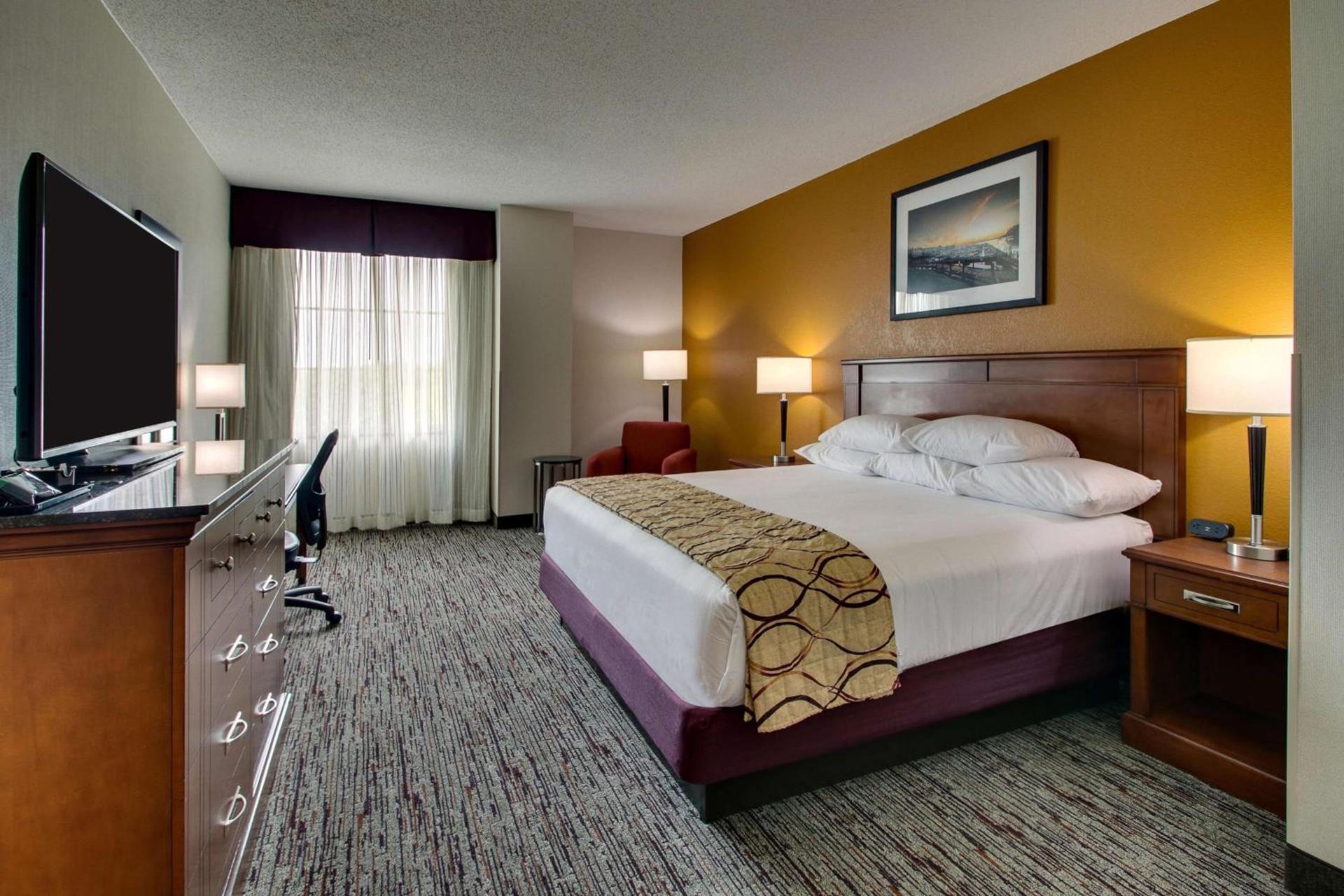 Drury Inn & Suites Charlotte Northlake photo 26