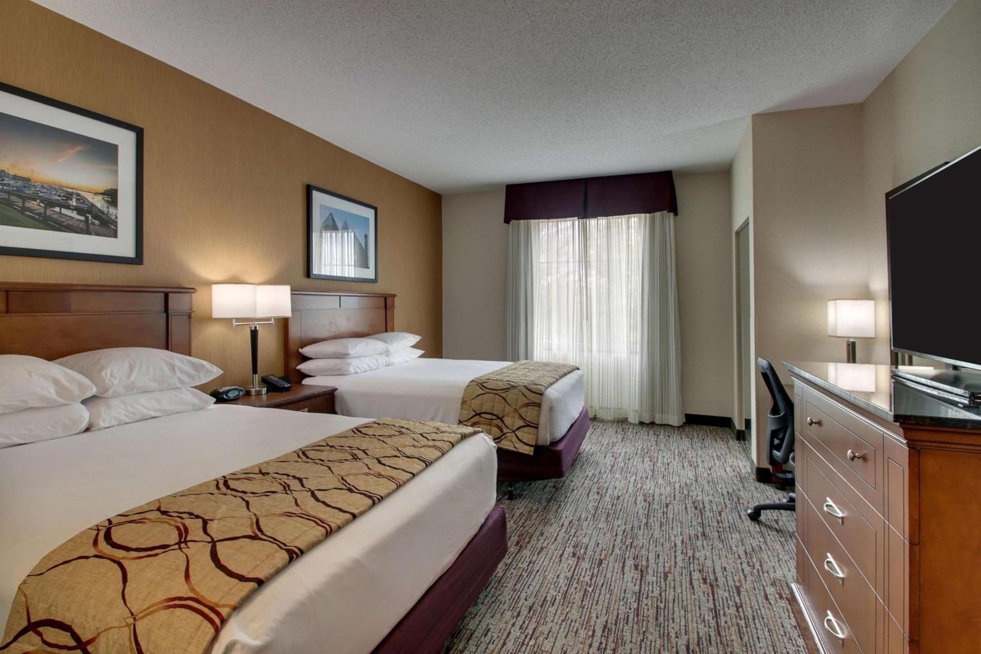 Drury Inn & Suites Charlotte Northlake photo 43