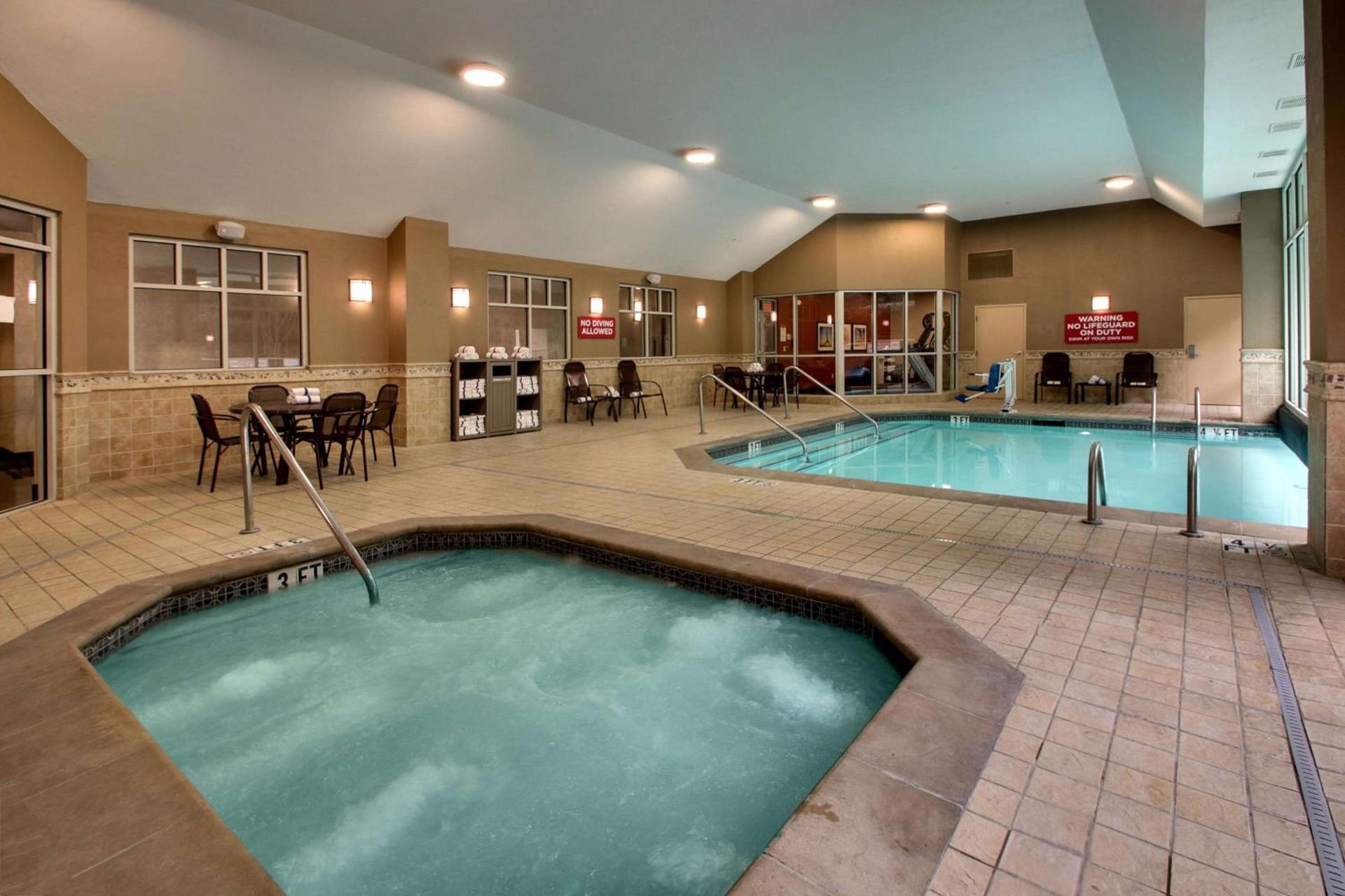 Drury Inn & Suites Charlotte Northlake photo 49