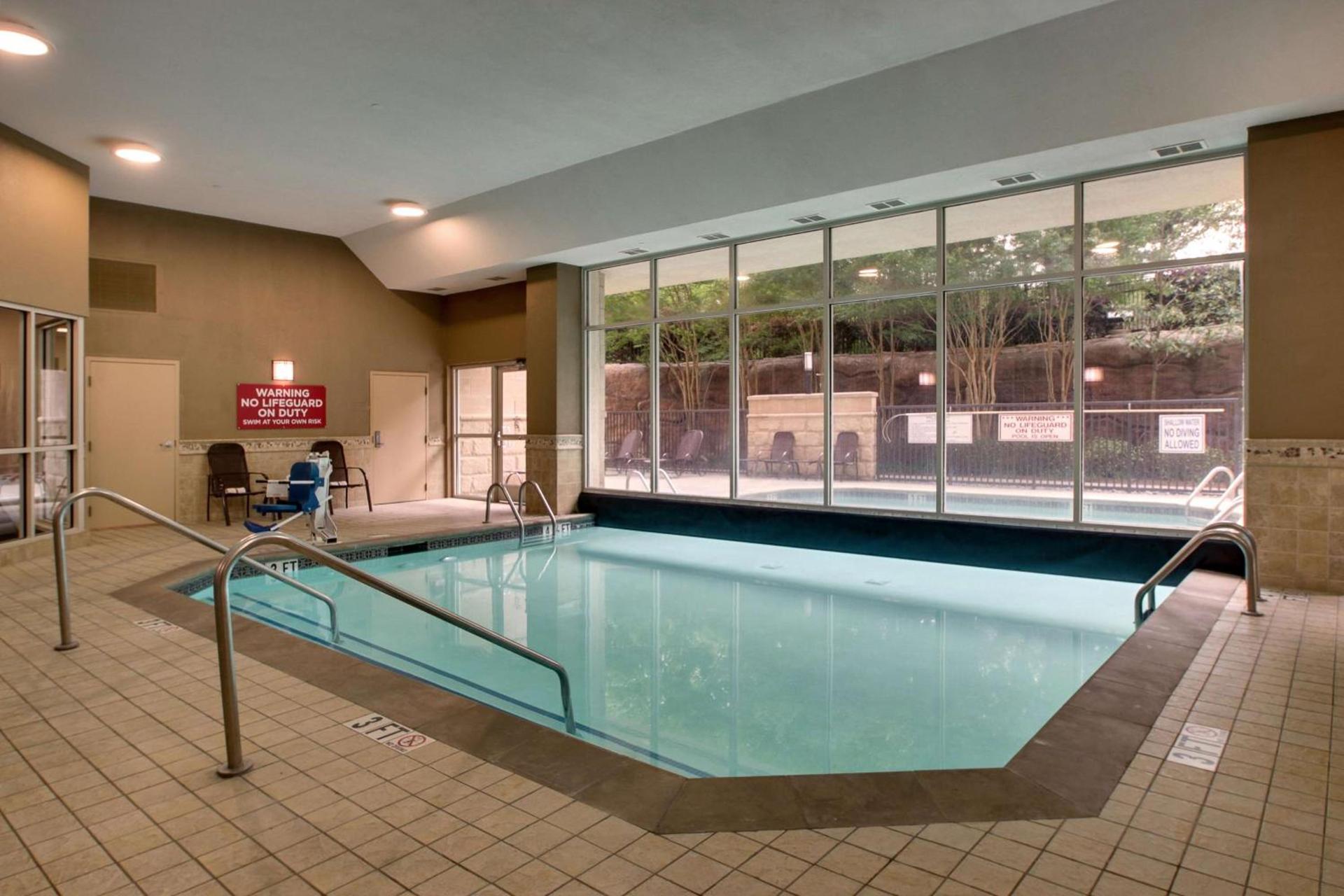Drury Inn & Suites Charlotte Northlake photo 51