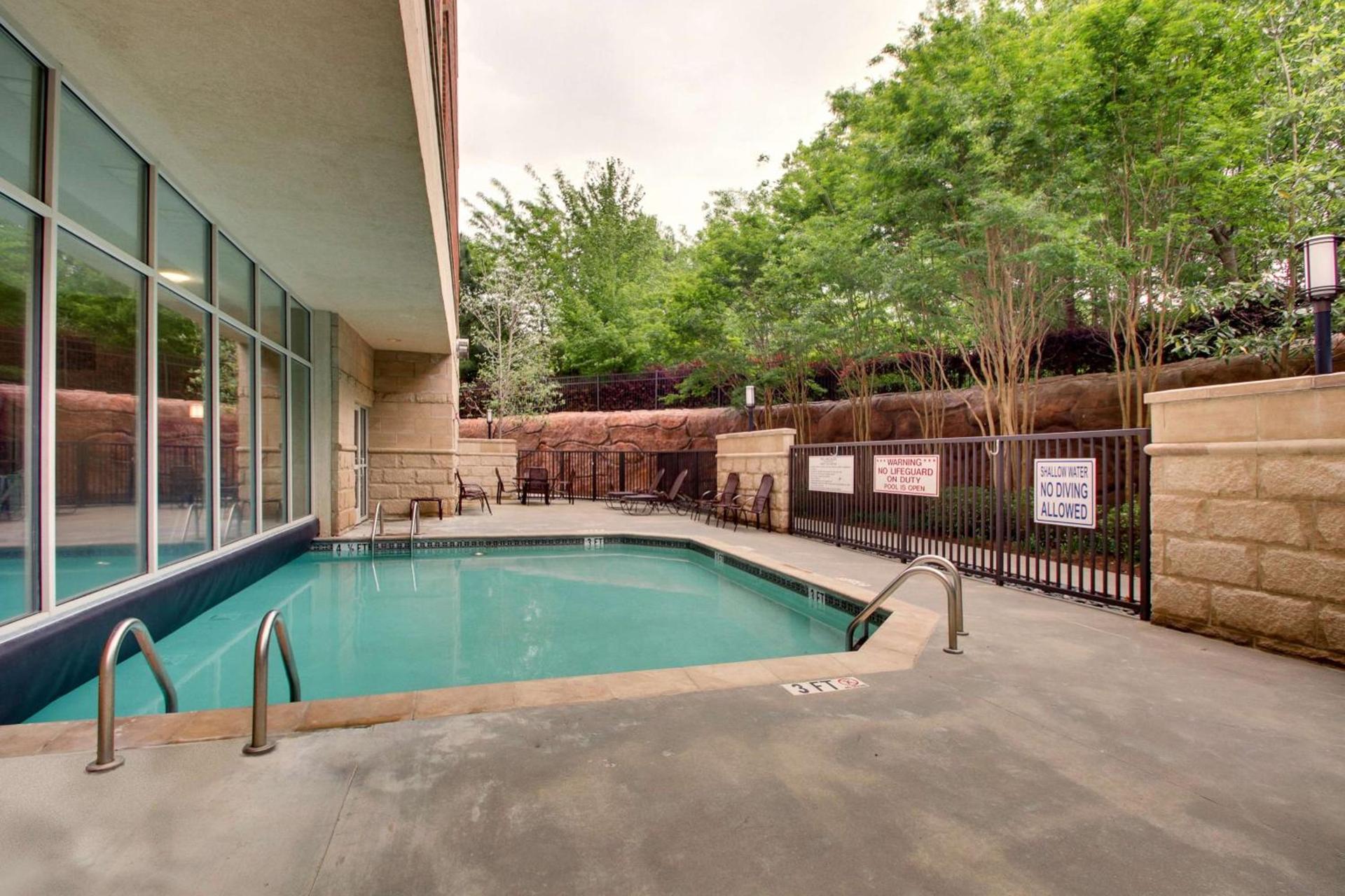 Drury Inn & Suites Charlotte Northlake photo 53