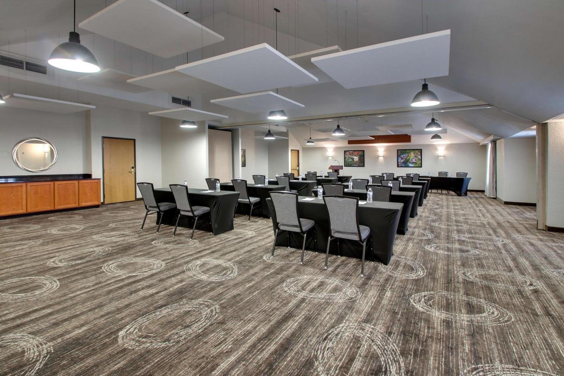 Drury Inn & Suites San Antonio Northwest Medical Center photo 60
