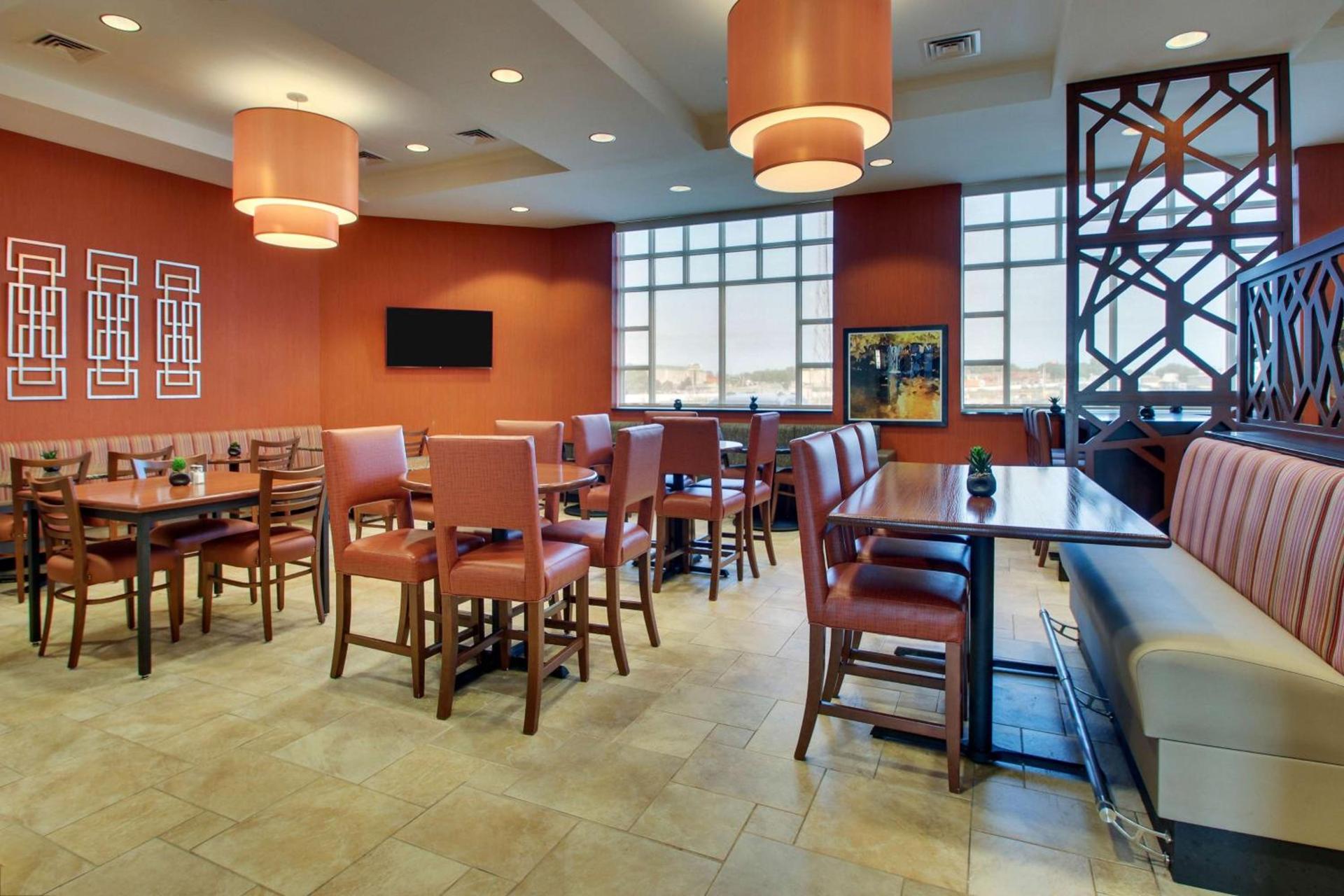 Drury Inn & Suites Findlay photo 11