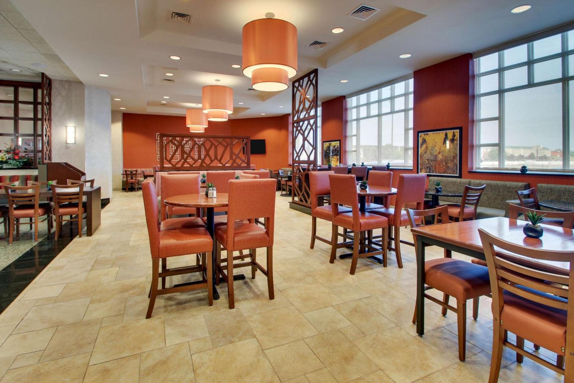 Drury Inn & Suites Findlay photo 12