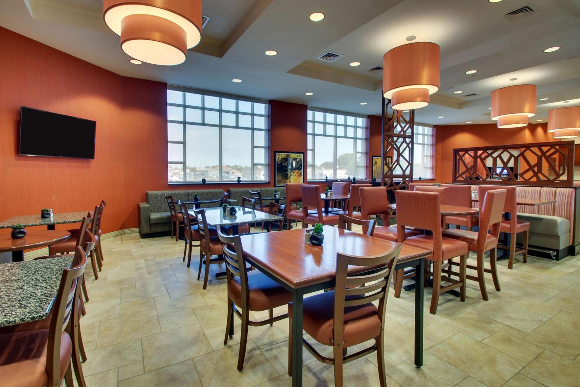 Drury Inn & Suites Findlay photo 13