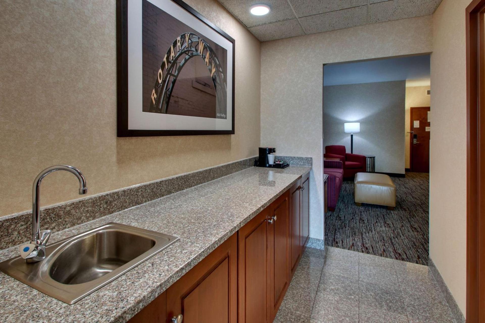 Drury Inn & Suites Findlay photo 21