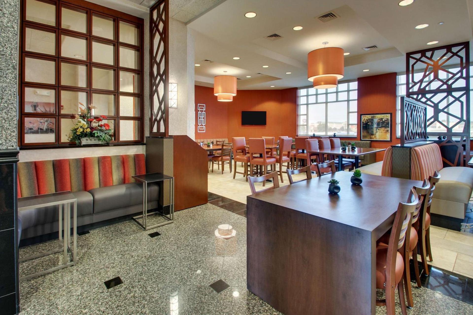 Drury Inn & Suites Findlay photo 14