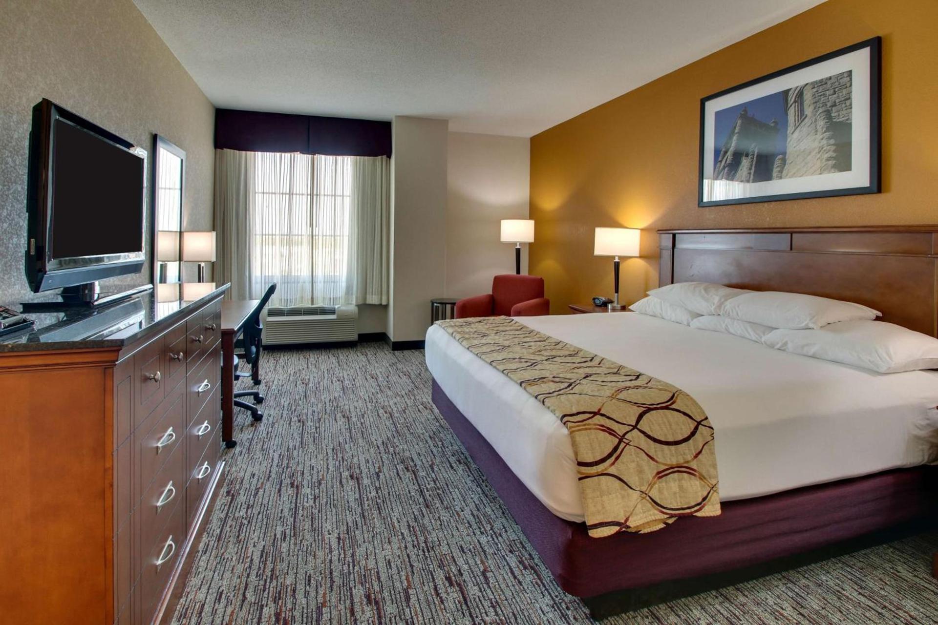 Drury Inn & Suites Findlay photo 27