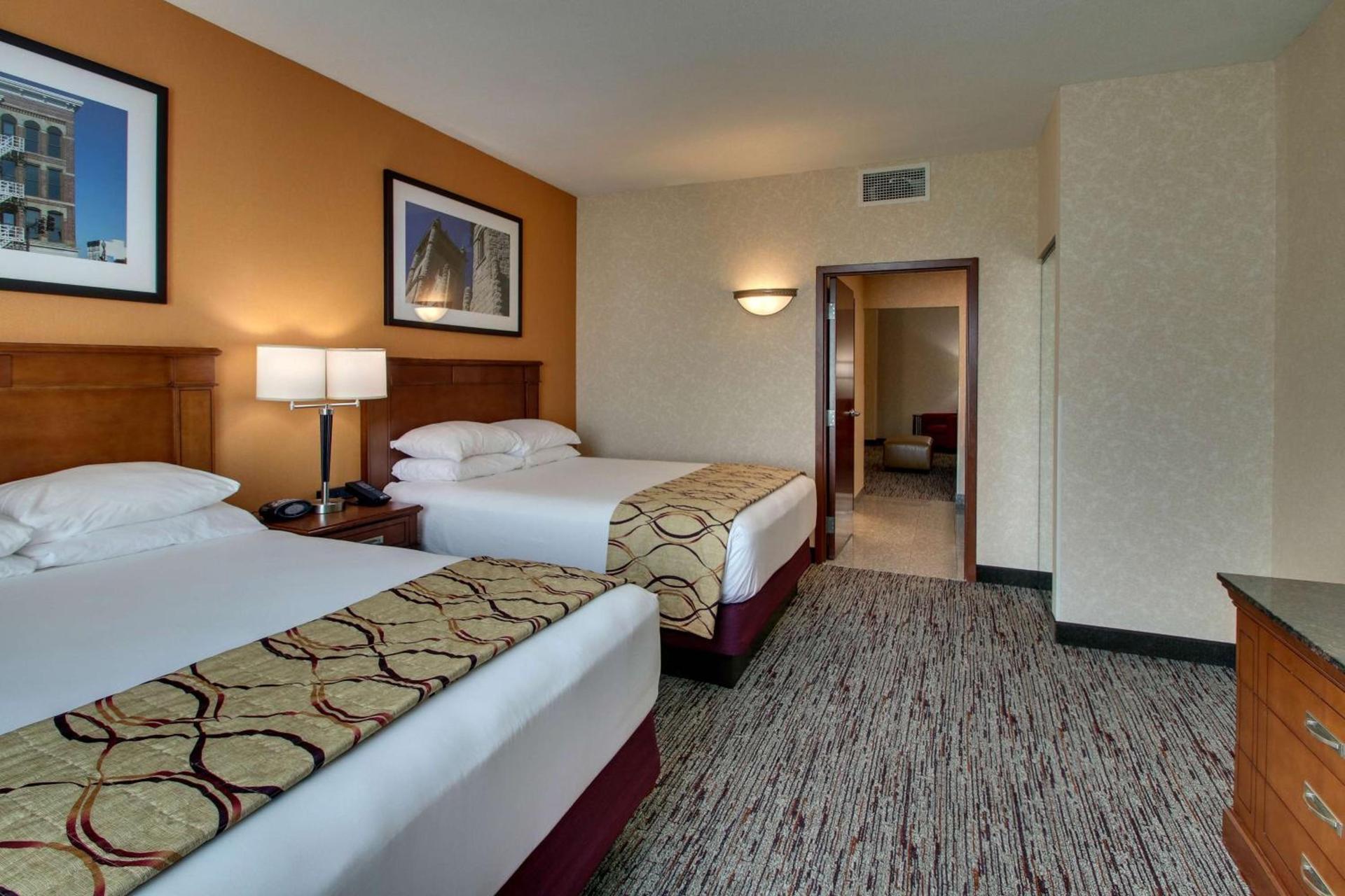 Drury Inn & Suites Findlay photo 42