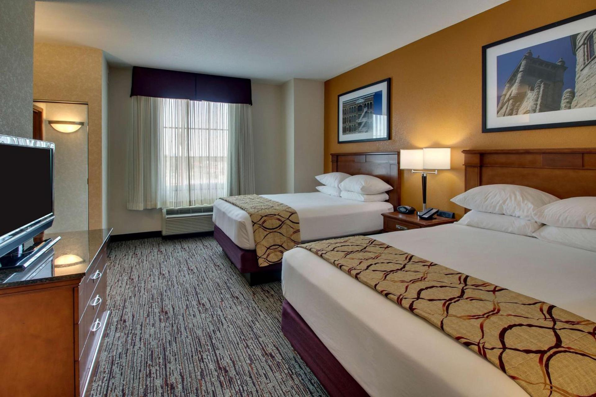 Drury Inn & Suites Findlay photo 47