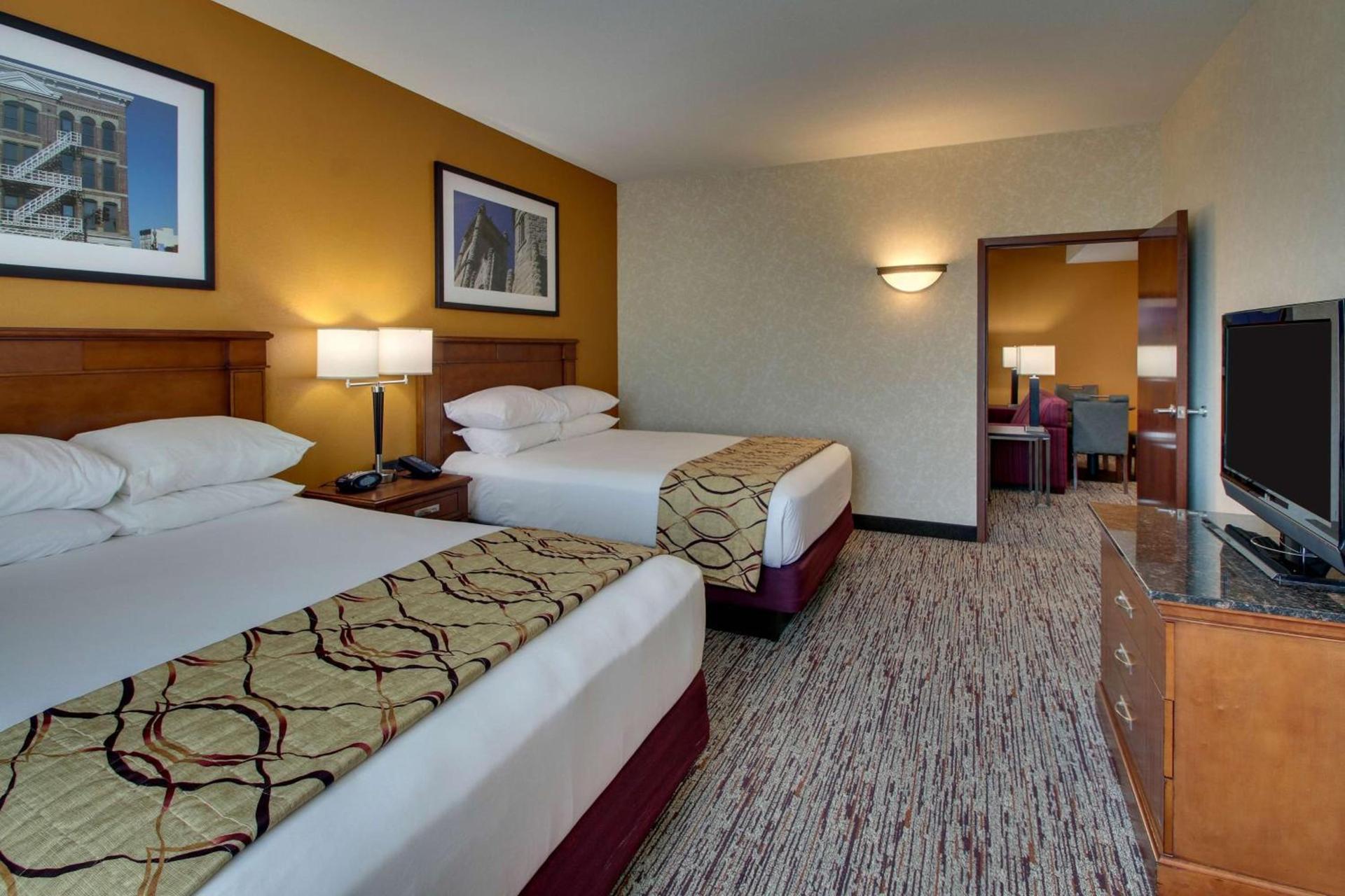 Drury Inn & Suites Findlay photo 48