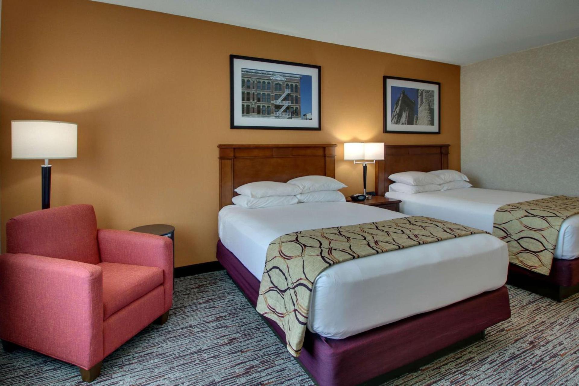 Drury Inn & Suites Findlay photo 52