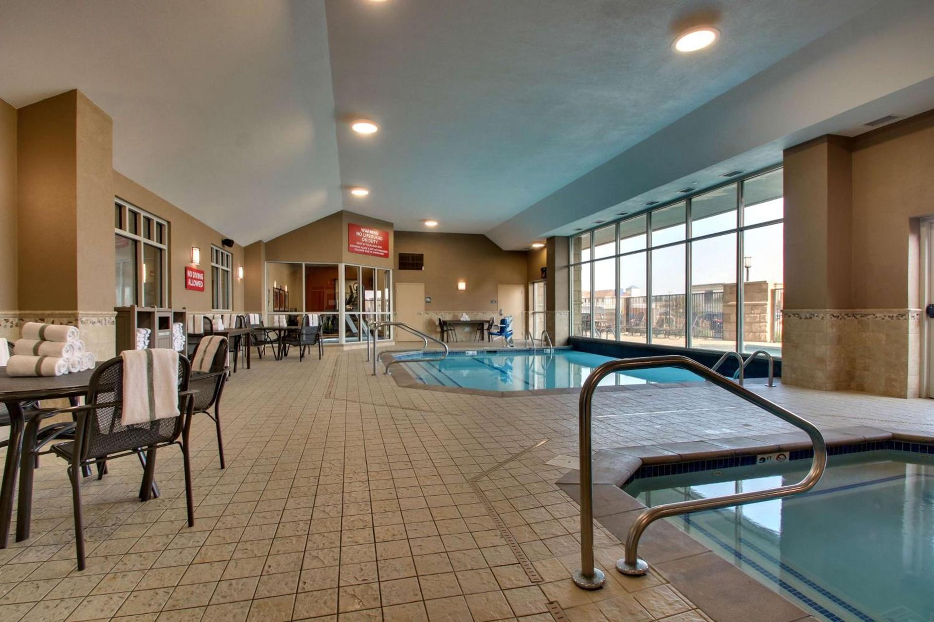 Drury Inn & Suites Findlay photo 58