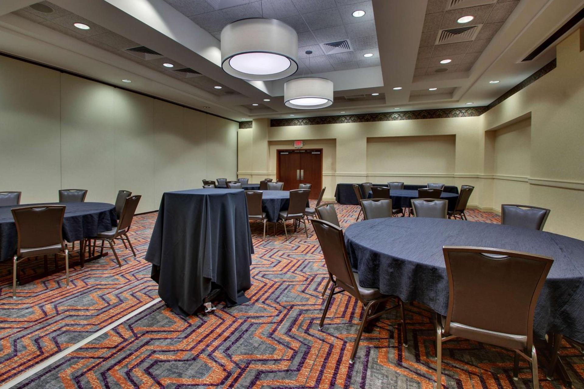 Drury Inn & Suites Findlay photo 65