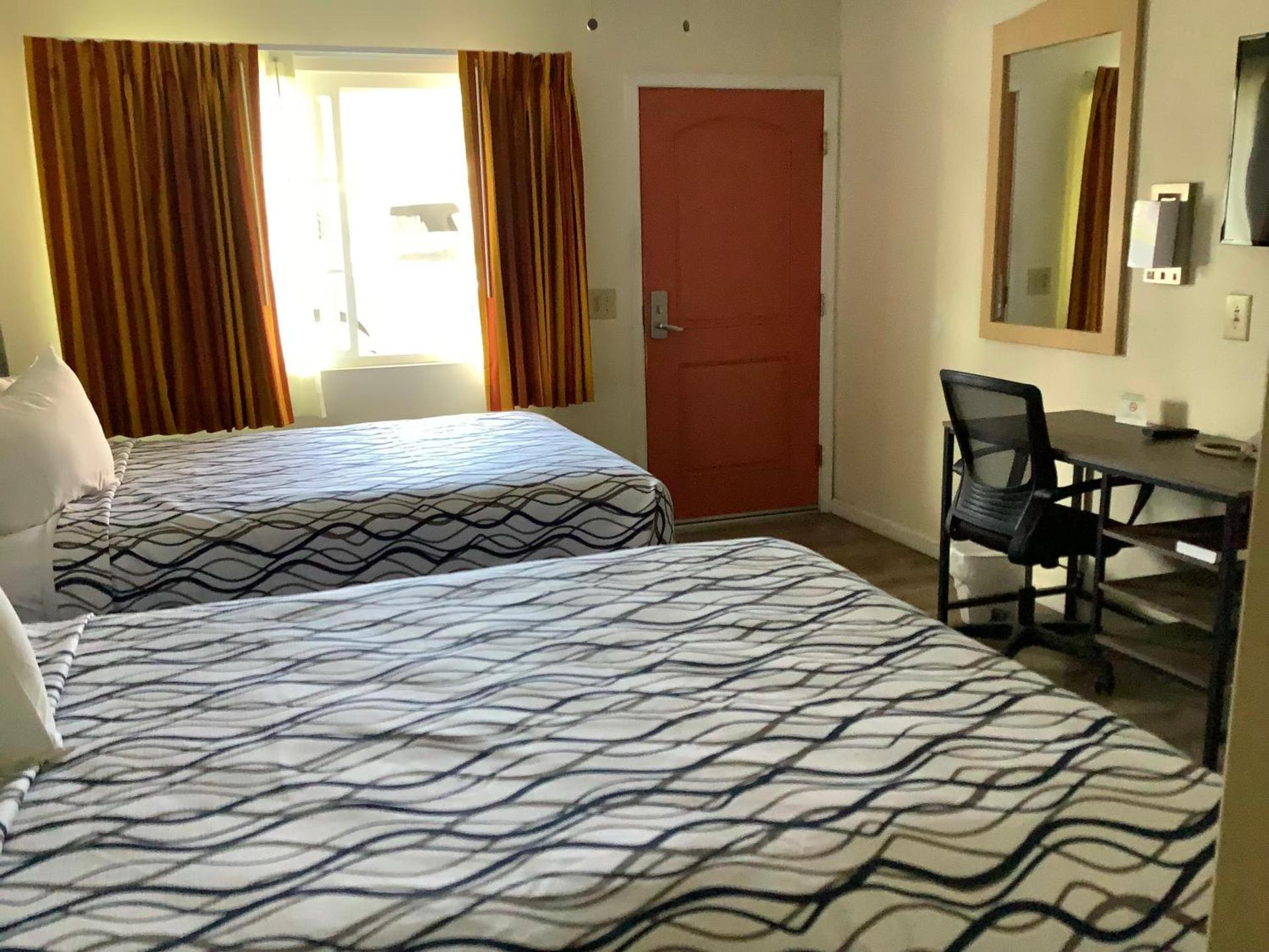 National 9 Motel photo 23