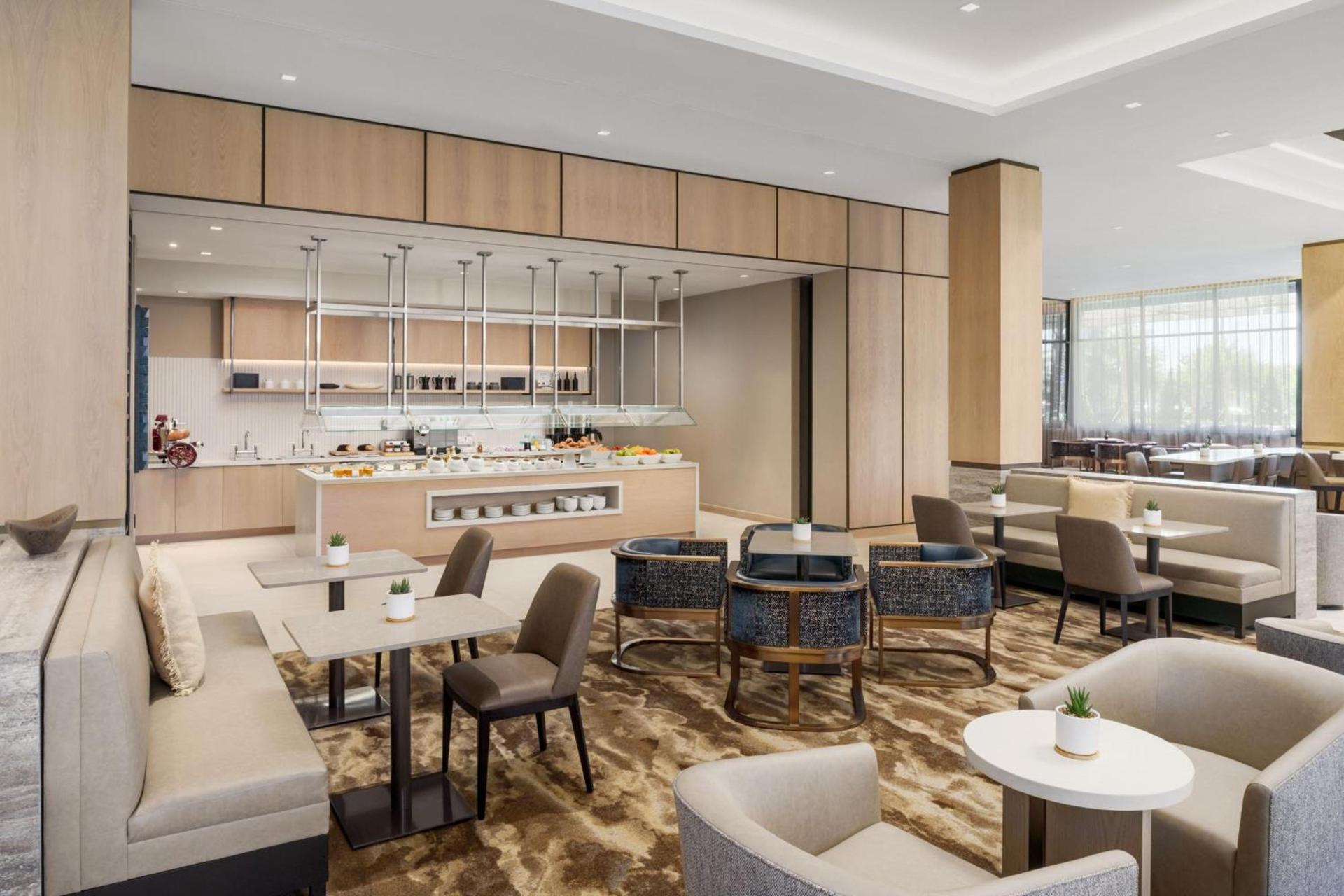 AC Hotel by Marriott Jacksonville St Johns Town Center photo 44
