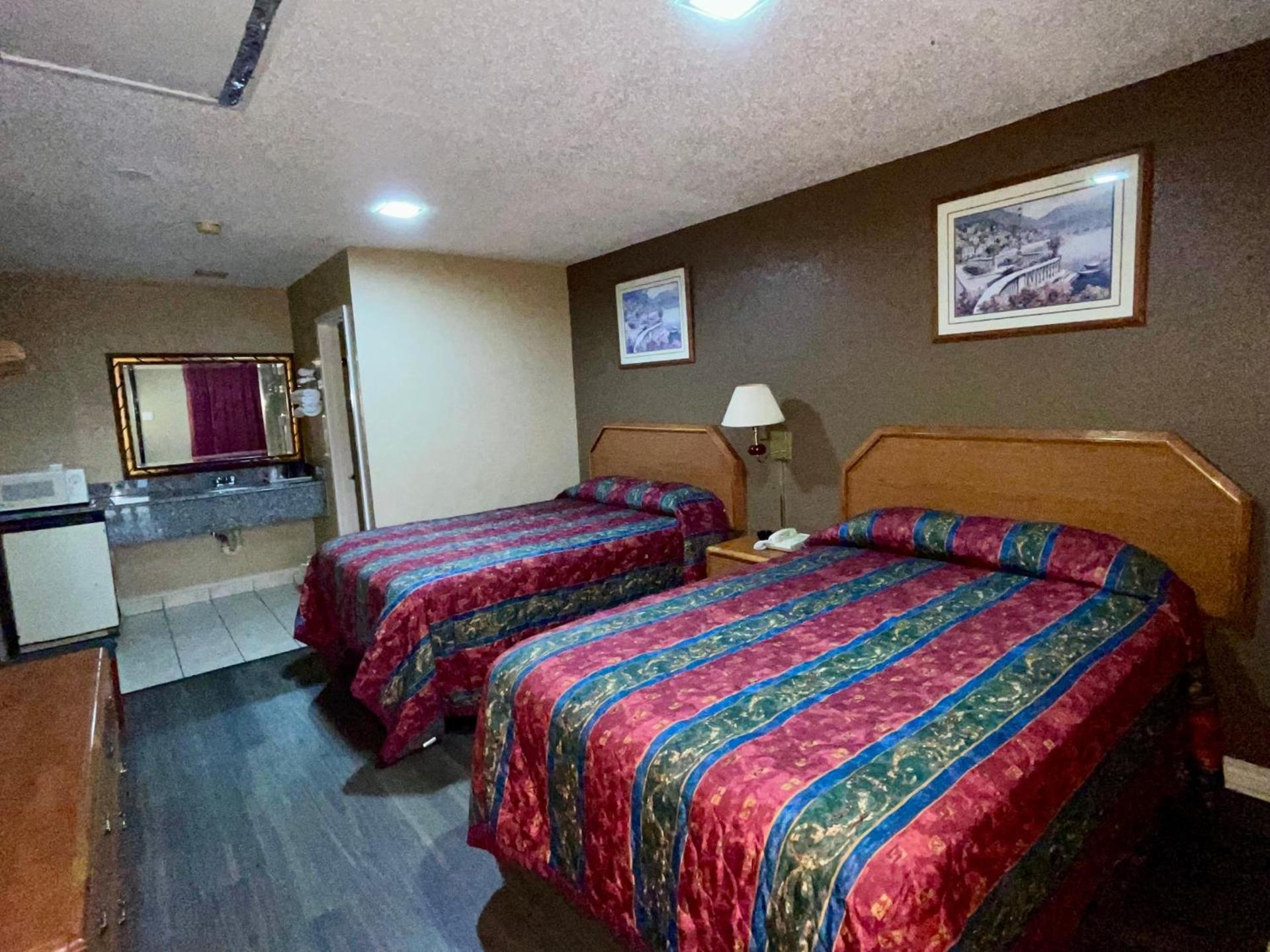 Golden Inn Dallas by Hotel O photo 6