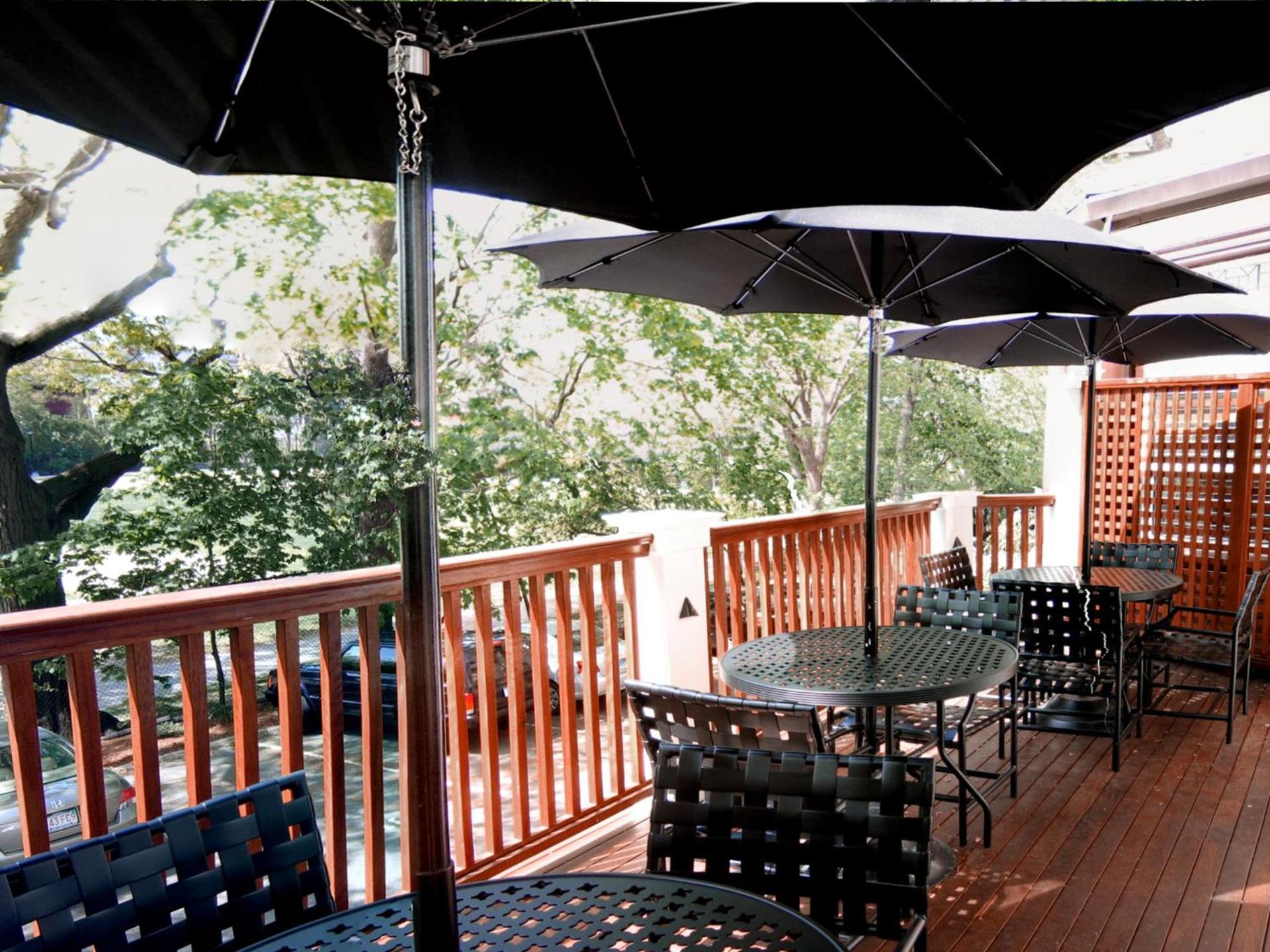 Longwood Inn photo 5