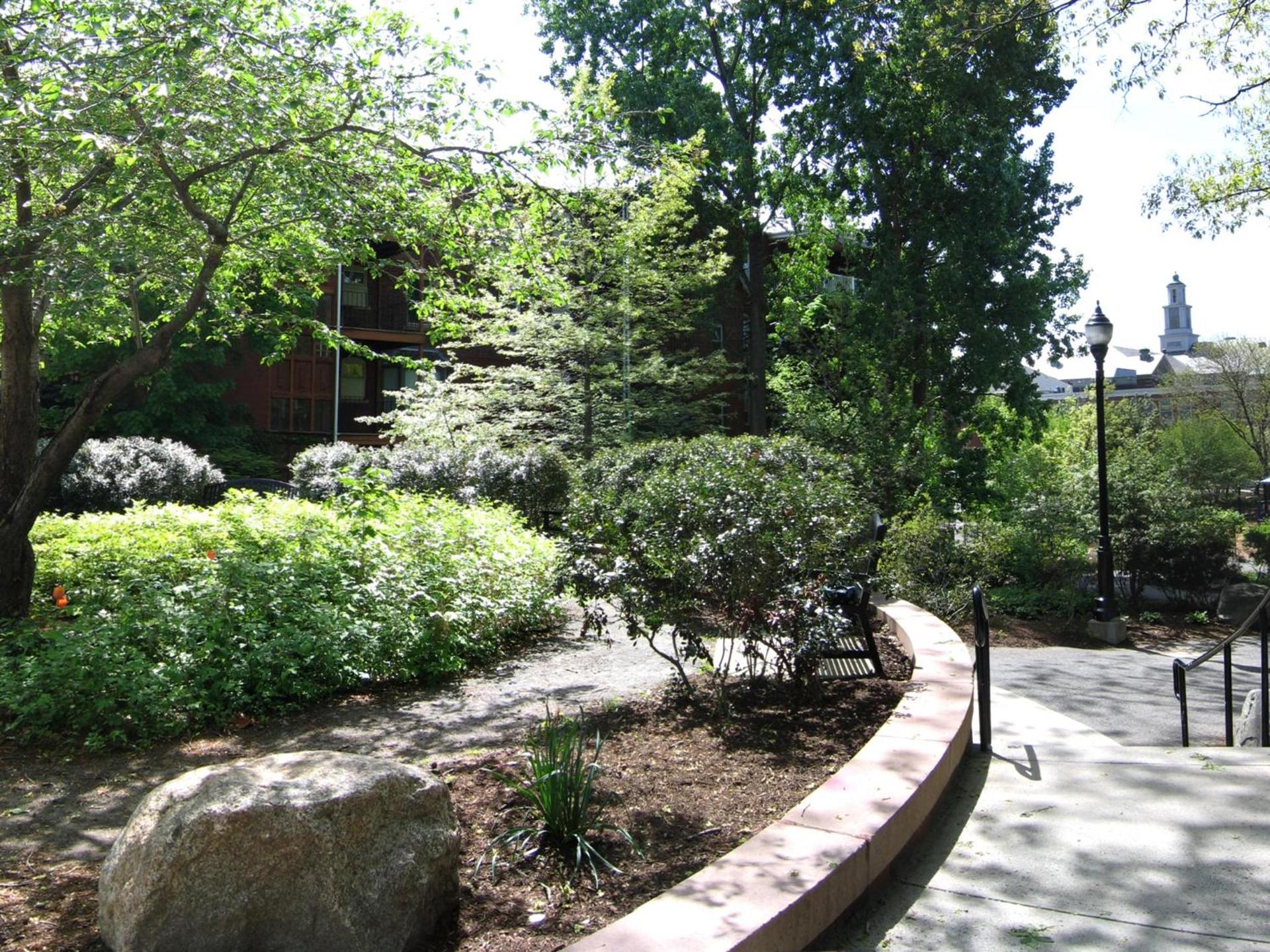 Longwood Inn photo 6