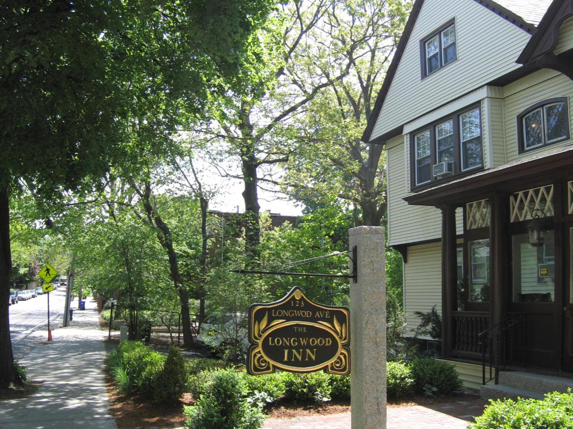 Longwood Inn photo 10