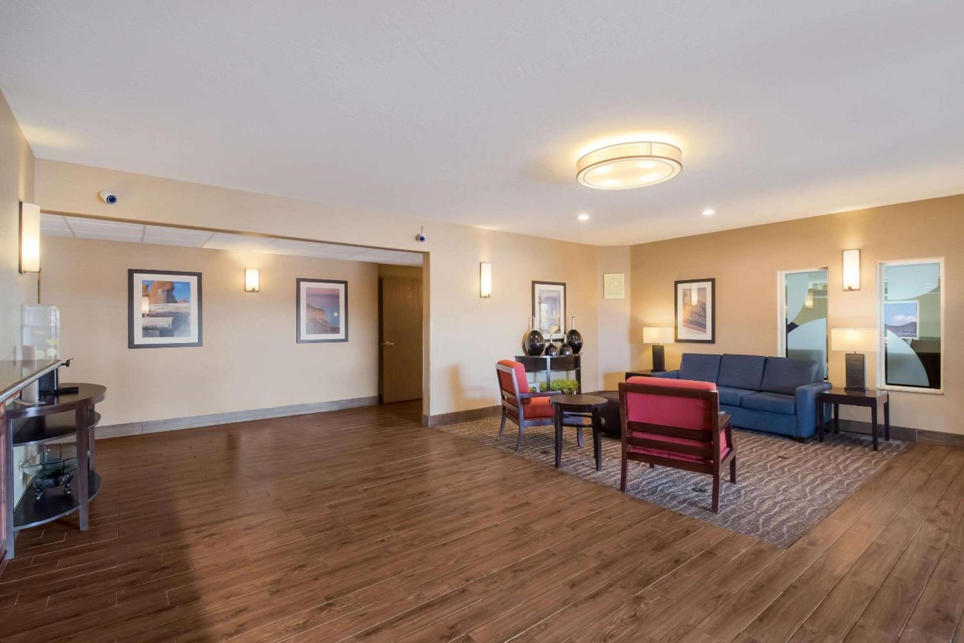 Comfort Inn Fort Morgan photo 9