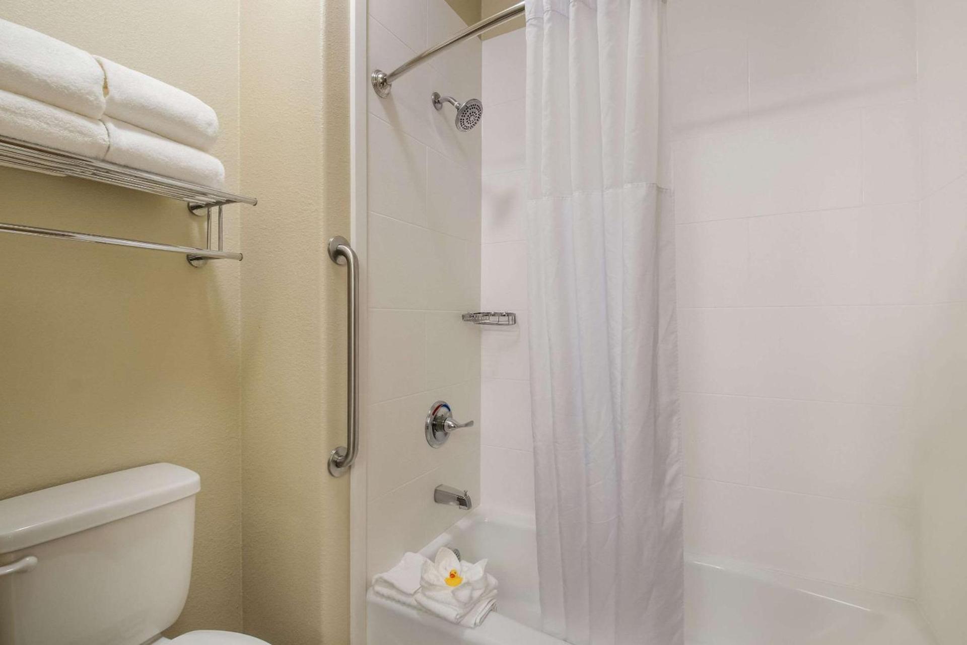 Comfort Inn Fort Morgan photo 14