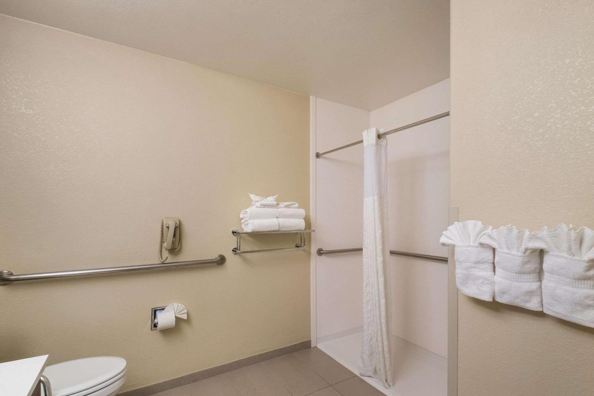 Comfort Inn Fort Morgan photo 12