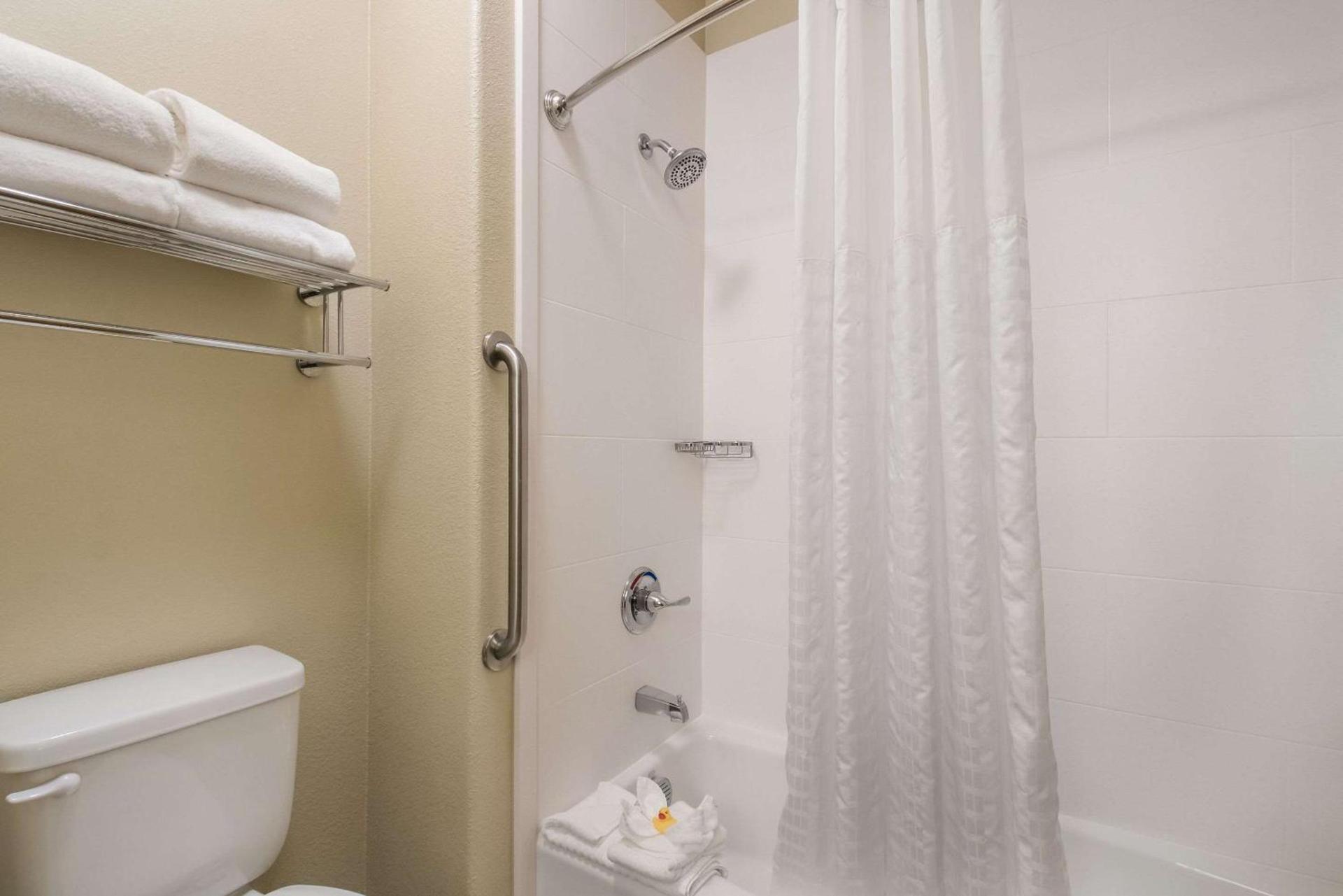 Comfort Inn Fort Morgan photo 18