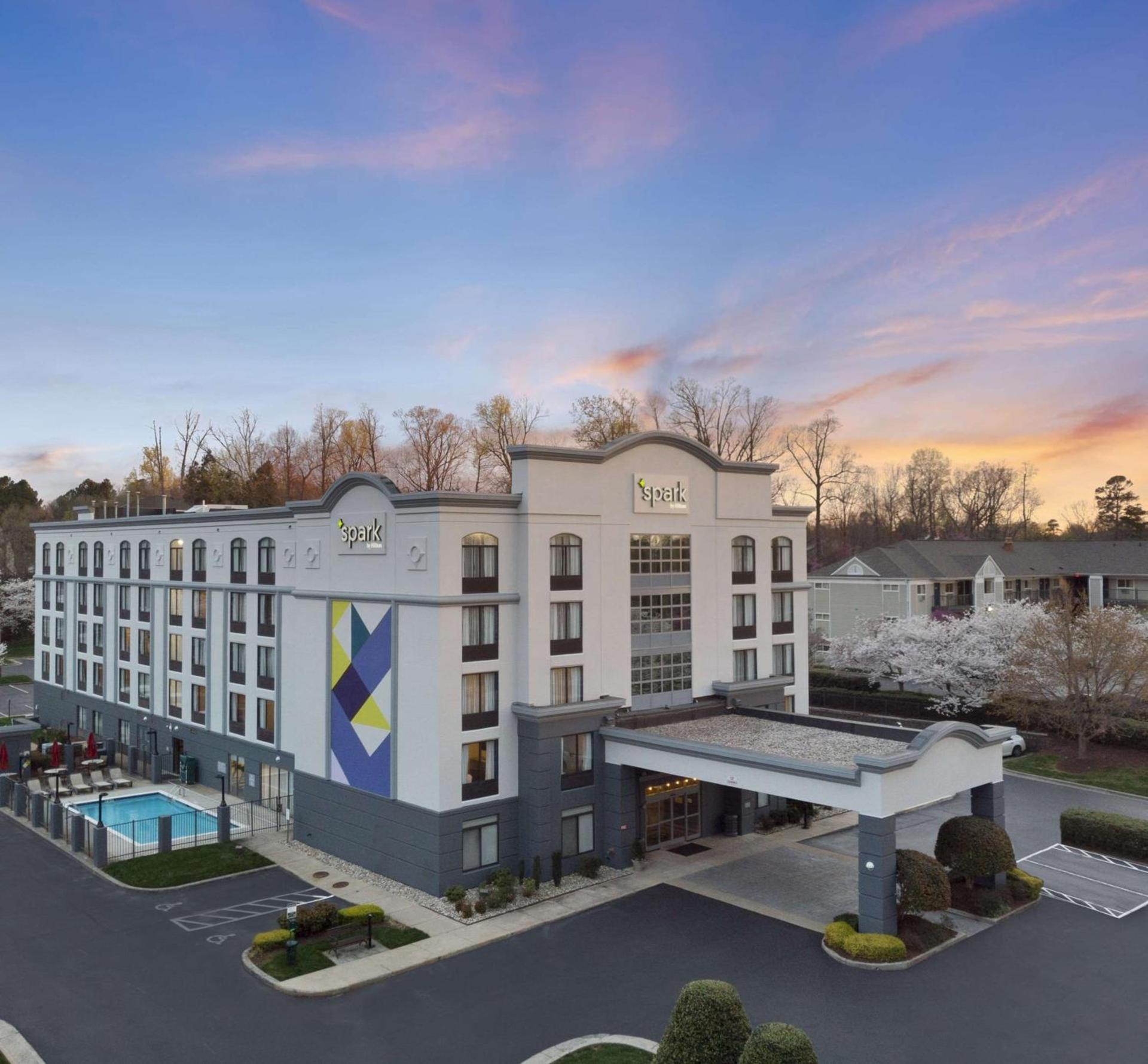 Spark By Hilton Greensboro photo 4