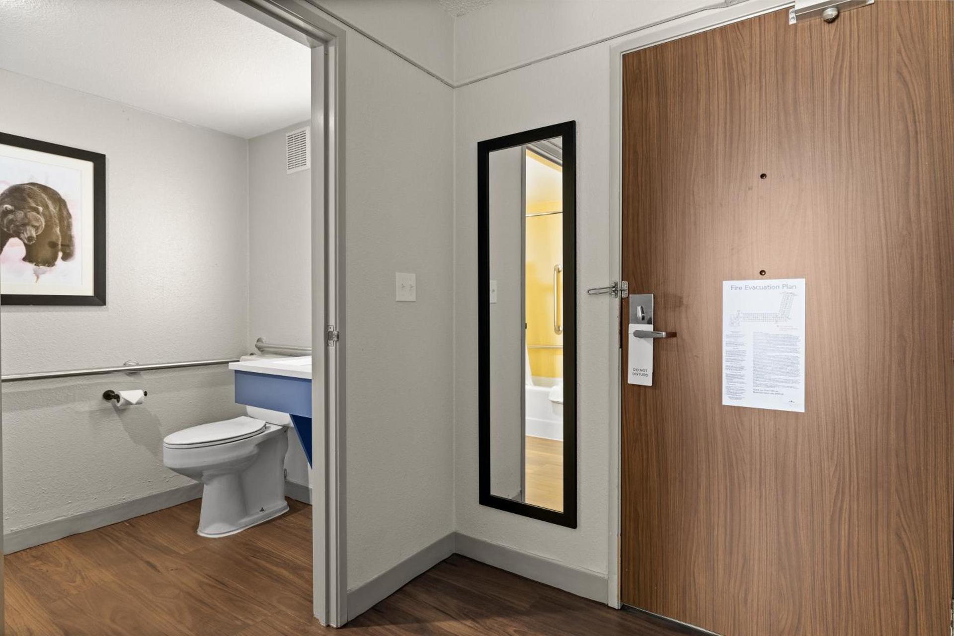 AmericInn by Wyndham Casper Event Center Area photo 30