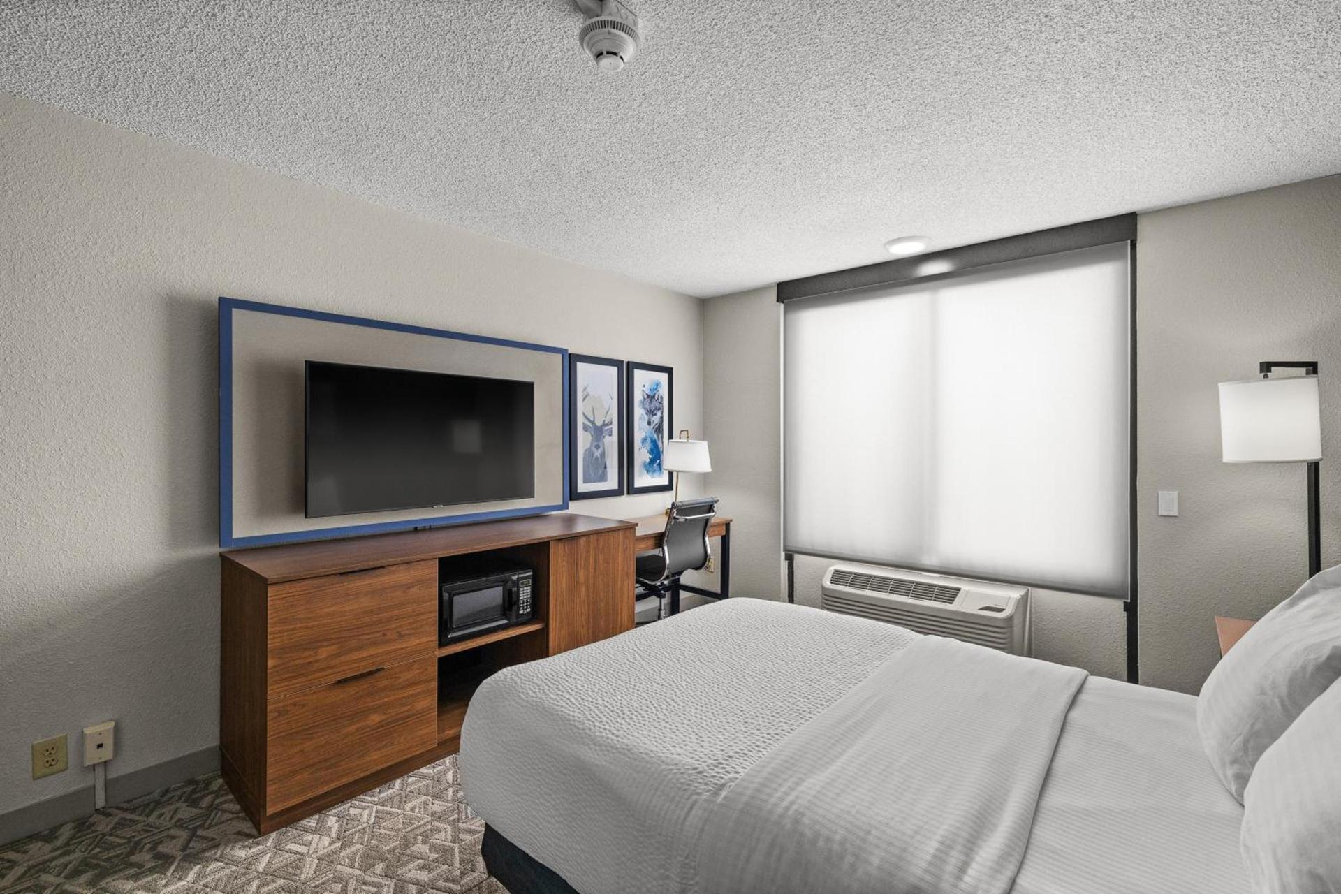 AmericInn by Wyndham Casper Event Center Area photo 28
