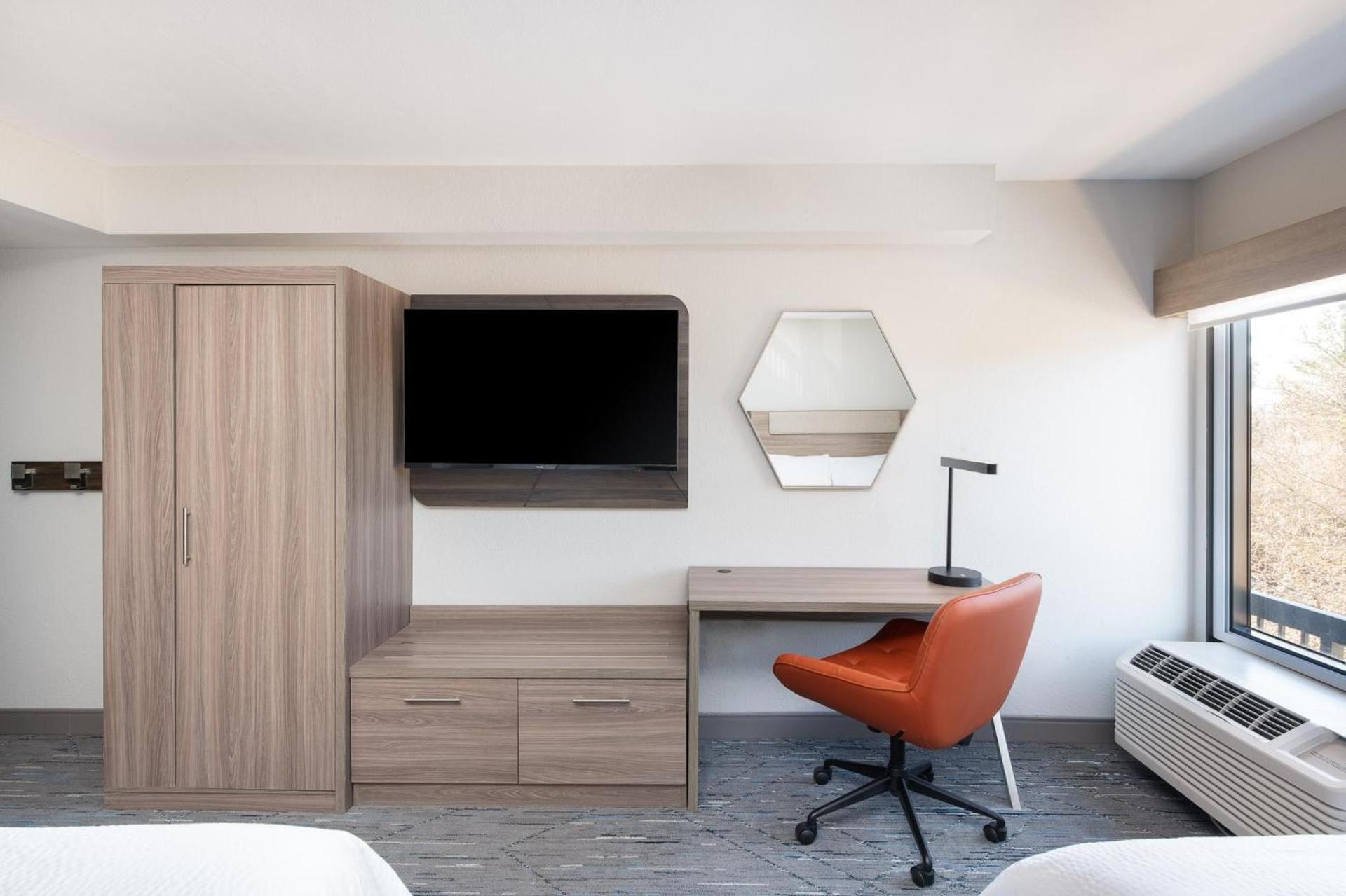 Holiday Inn Express Atlanta West - Theme Park Area by IHG photo 67