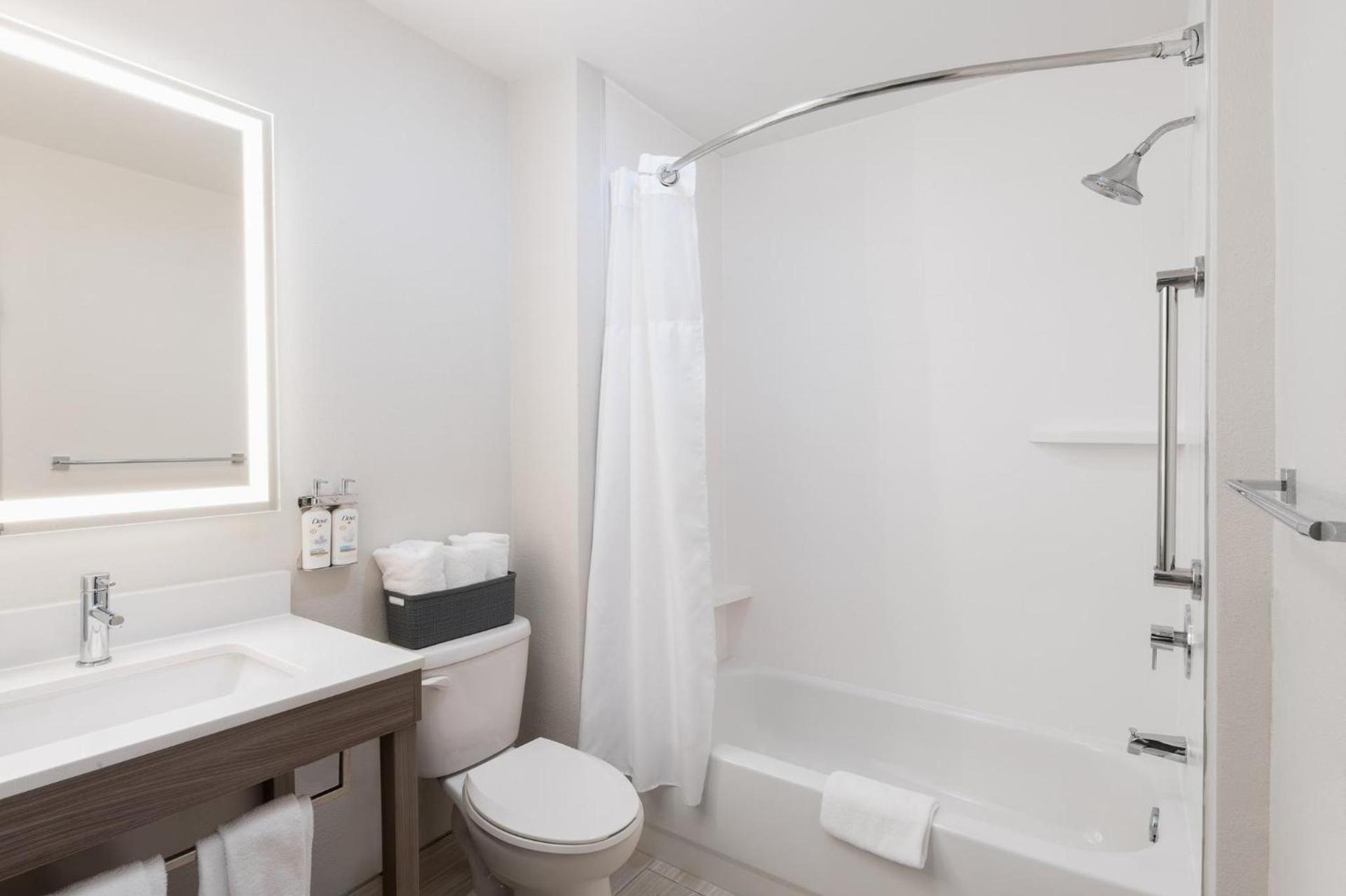 Holiday Inn Express Atlanta West - Theme Park Area by IHG photo 53