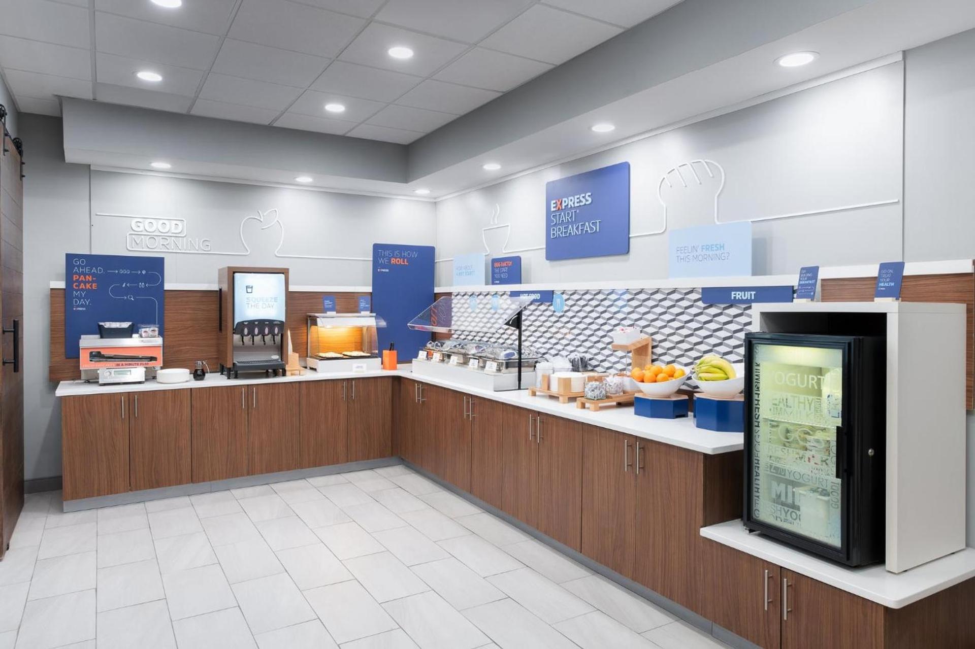 Holiday Inn Express Atlanta West - Theme Park Area by IHG photo 32
