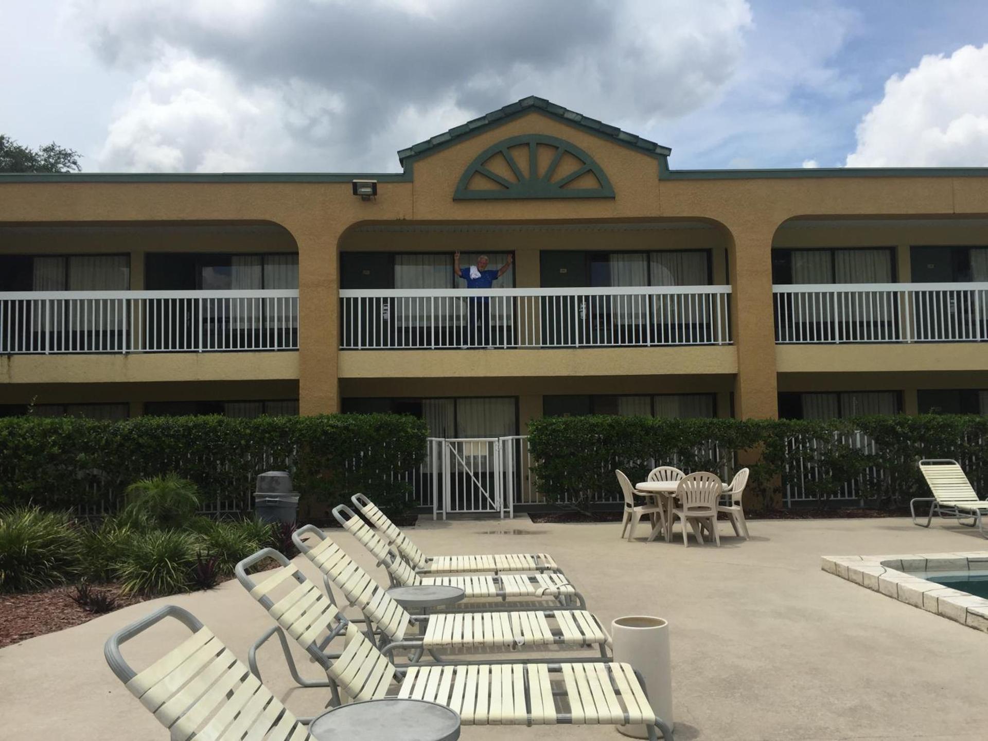 Budget Inn Sanford International Airport photo 11