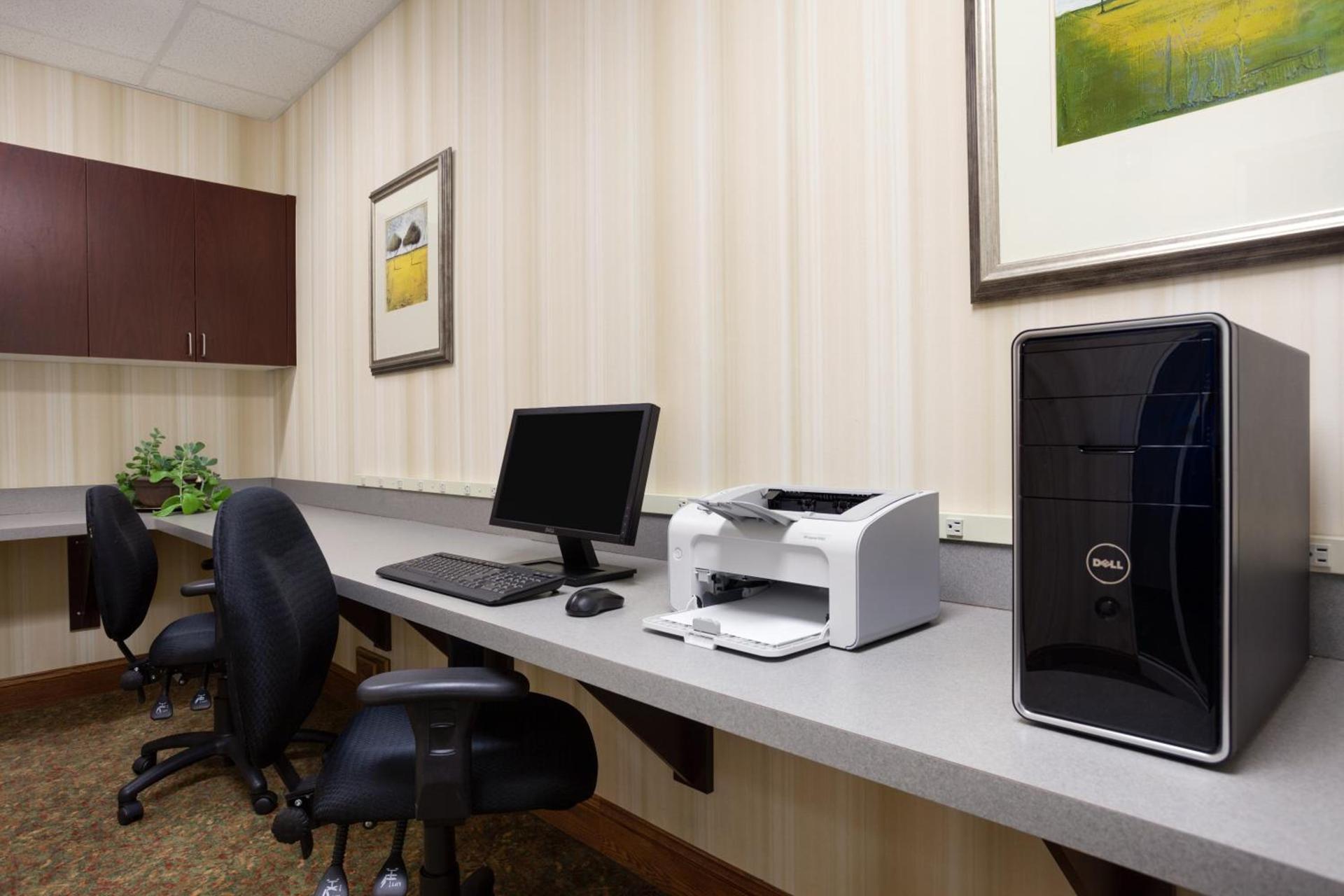 Country Inn & Suites by Radisson, Ithaca, NY photo 59