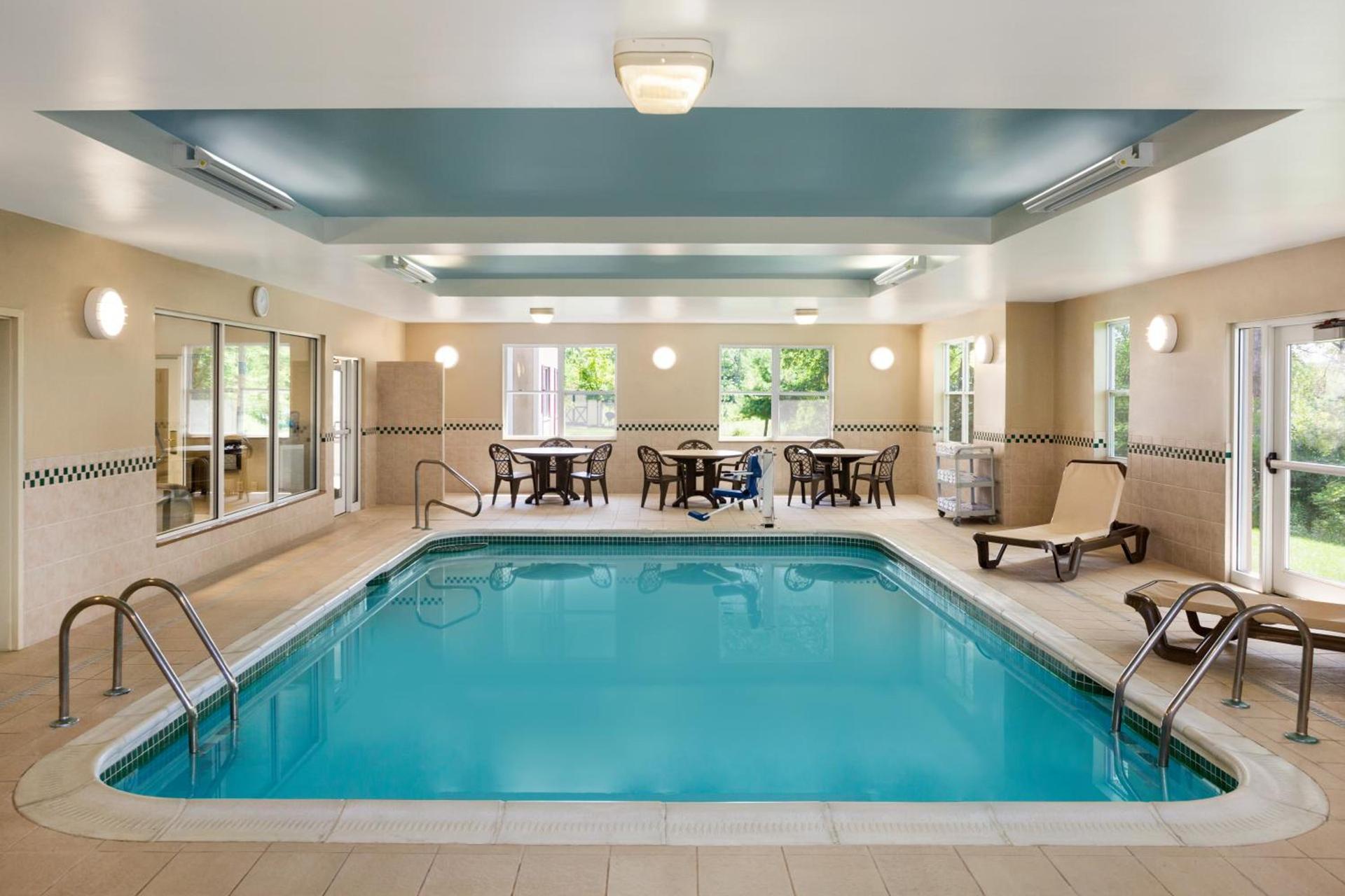 Country Inn & Suites by Radisson, Ithaca, NY photo 54