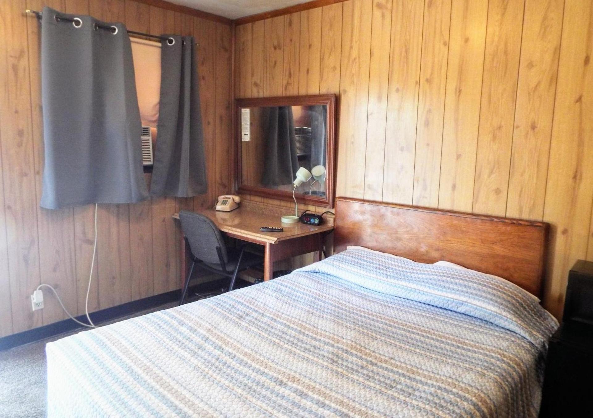 Davis Motel photo 11