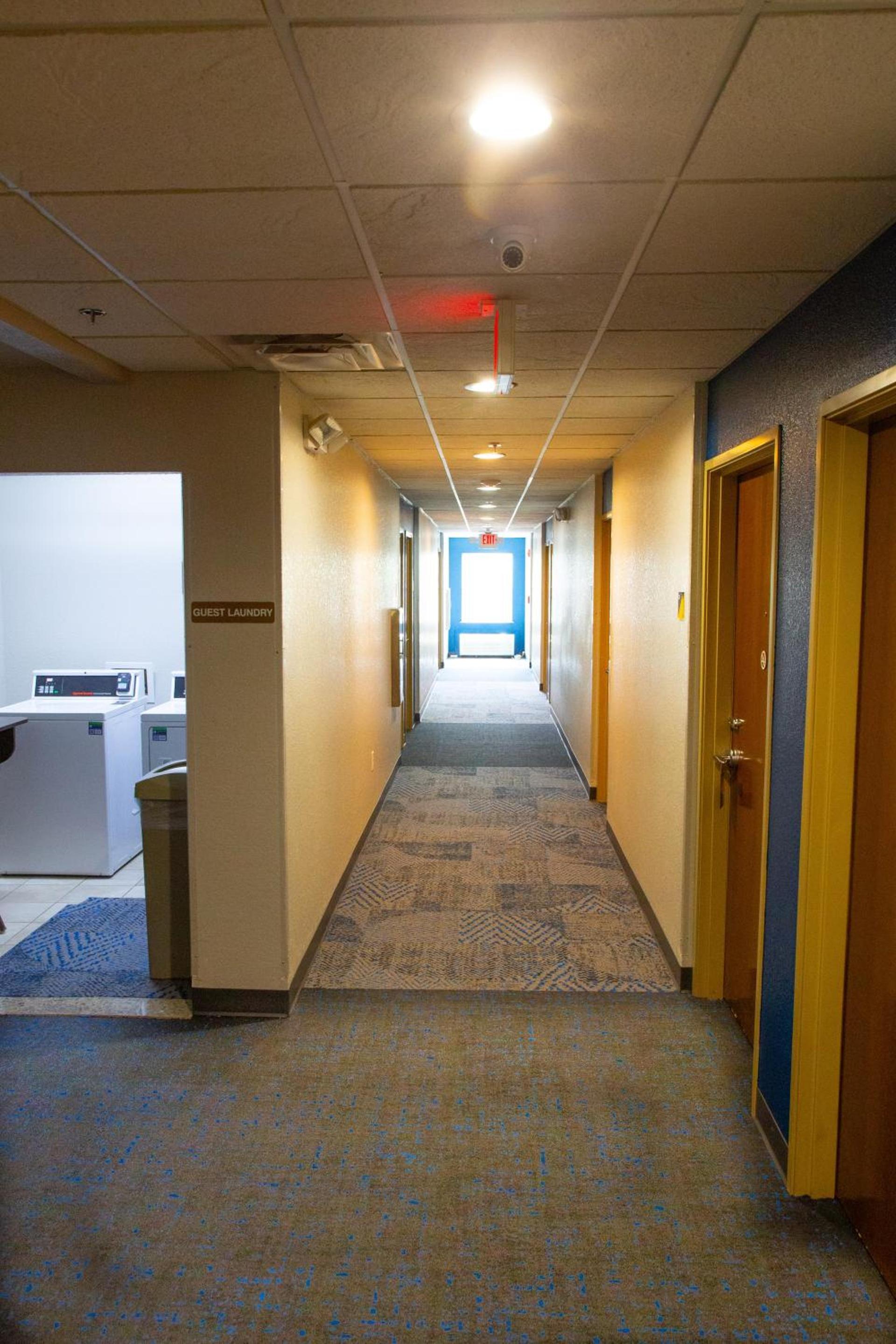 Microtel Inn & Suites by Wyndham Searcy photo 2
