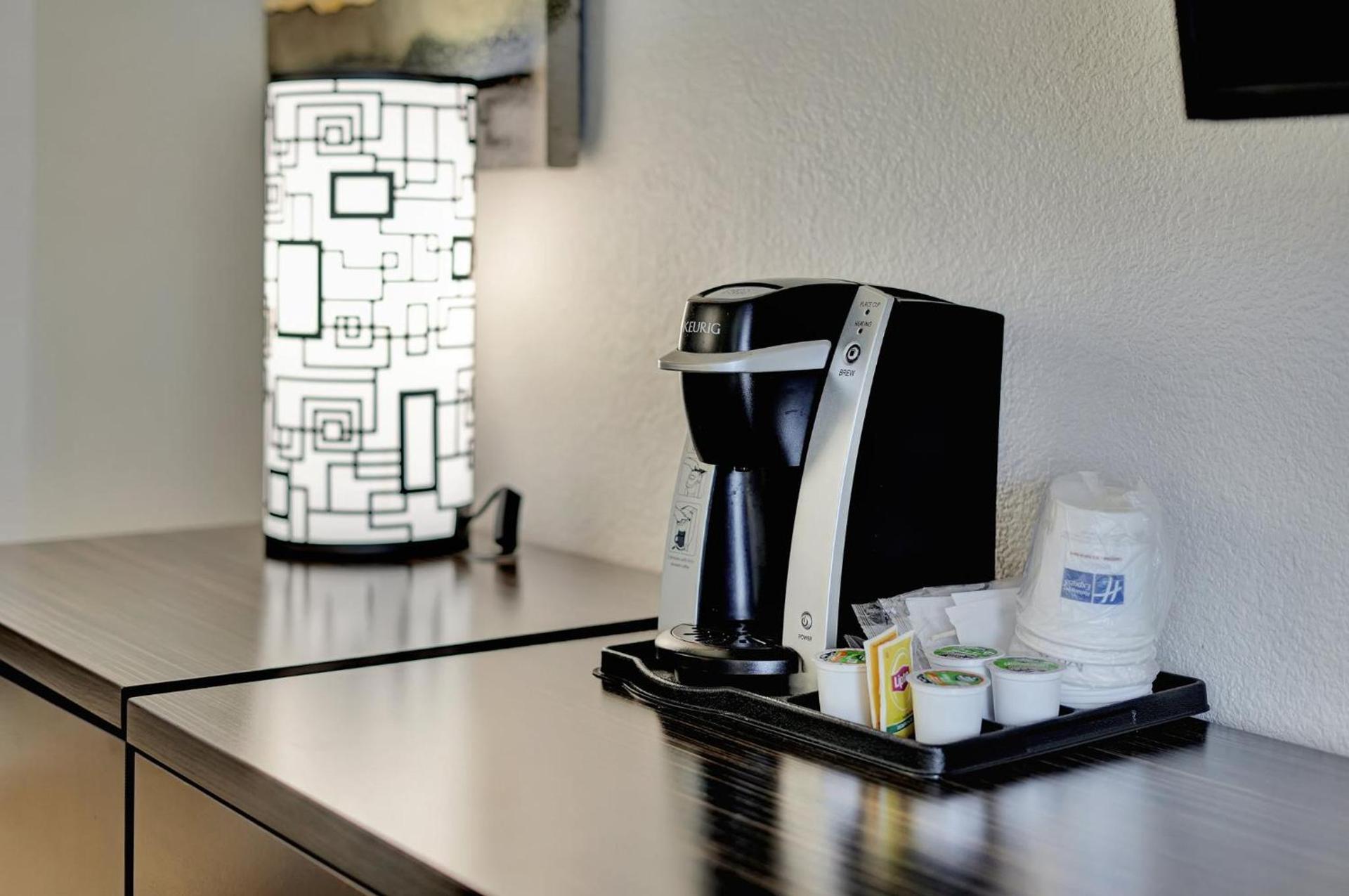Holiday Inn Express Hotel & Suites Beatrice by IHG photo 45