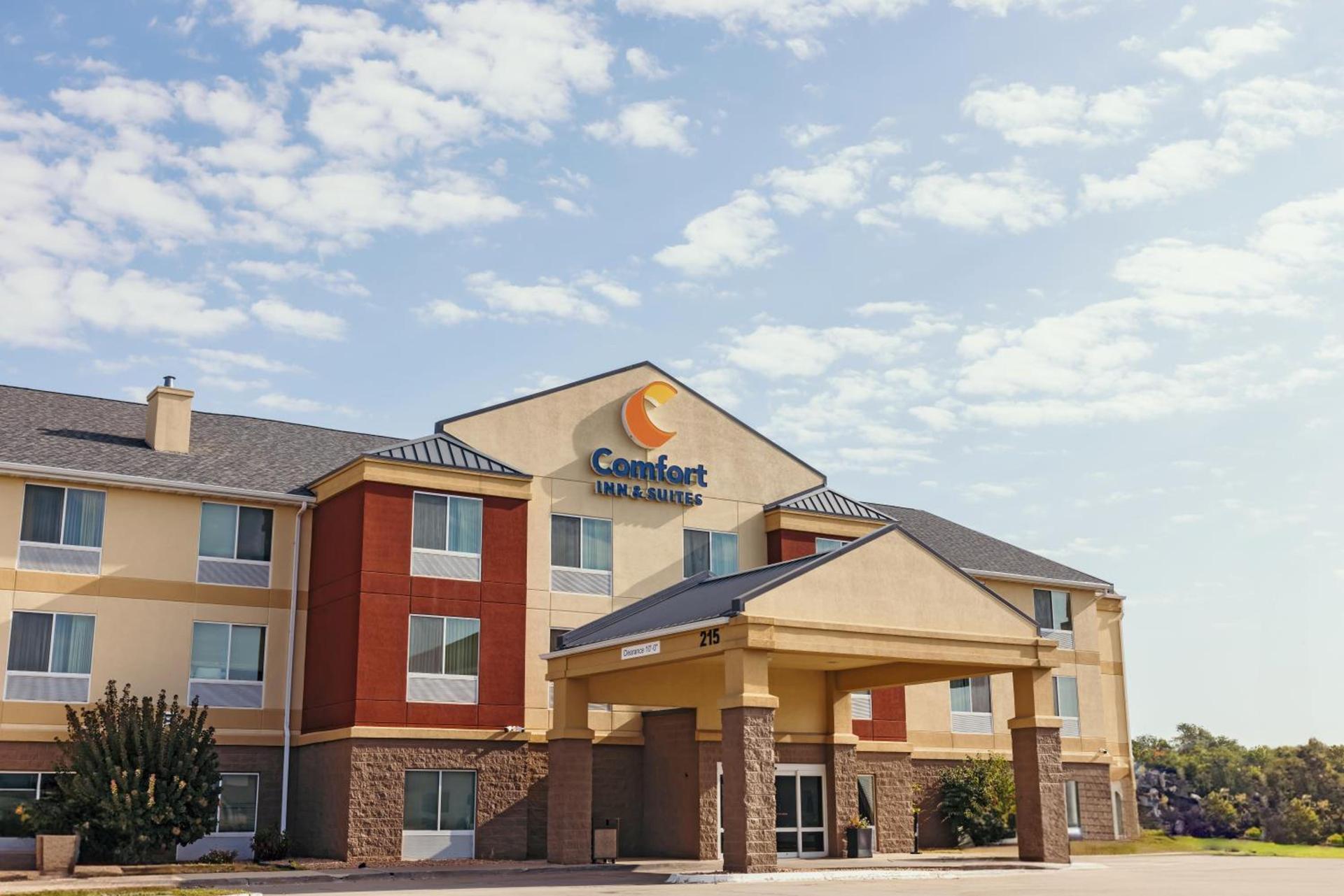Comfort Inn & Suites Ankeny - Des Moines photo 20