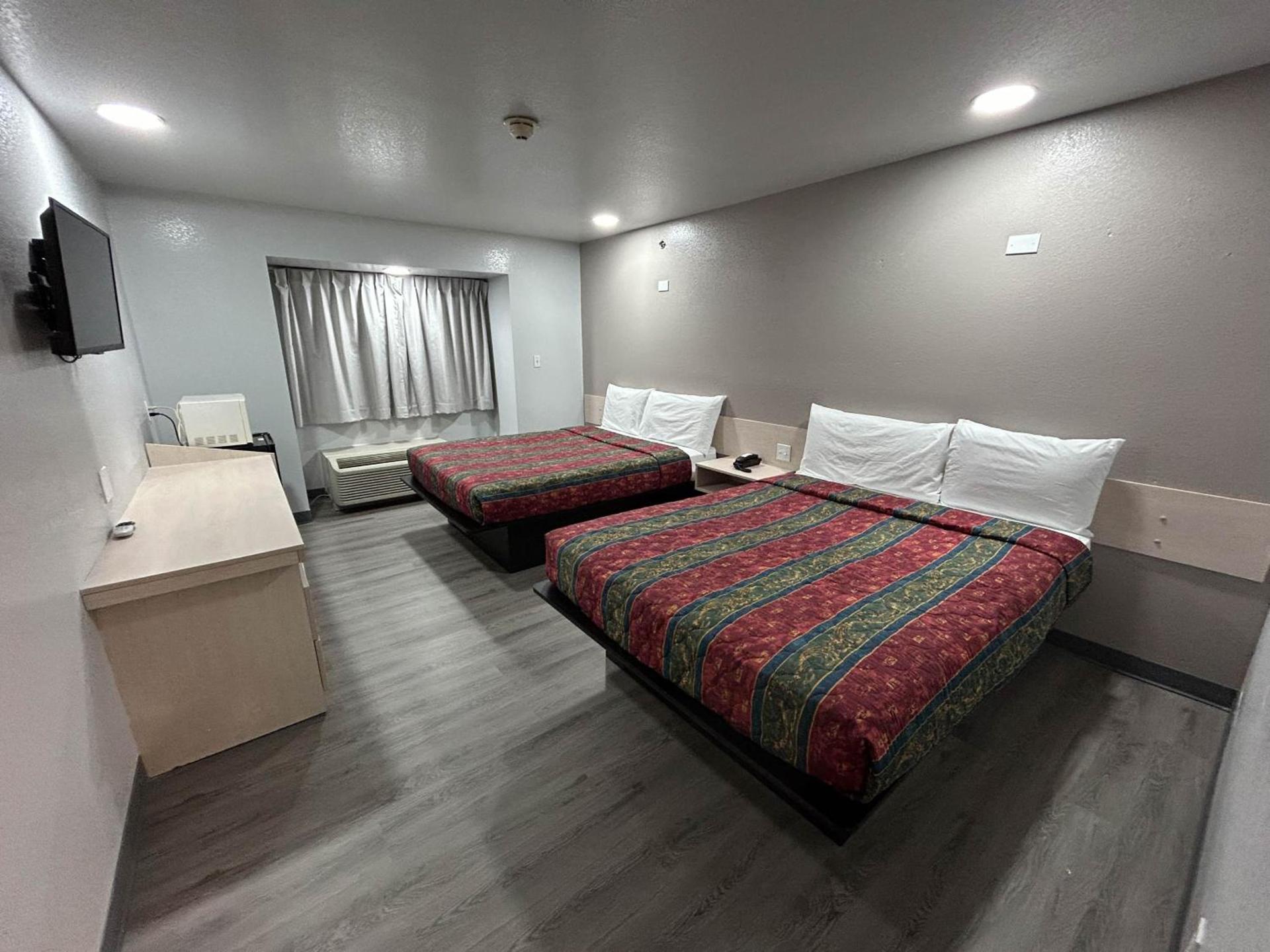 Motel 6 Idabel, OK photo 3