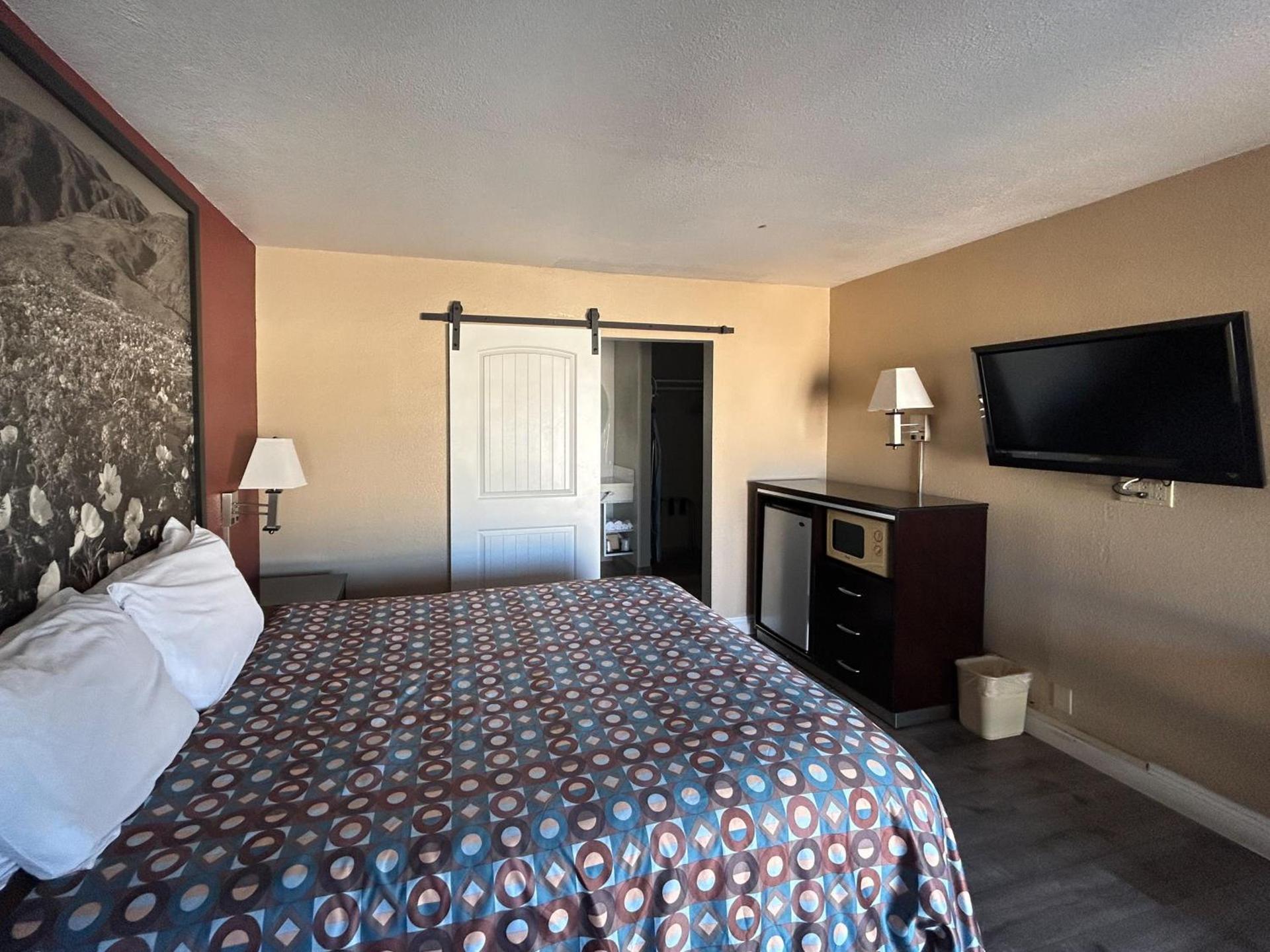 Motel 6 Pasadena, CA Old Town Pasadena Area photo 9