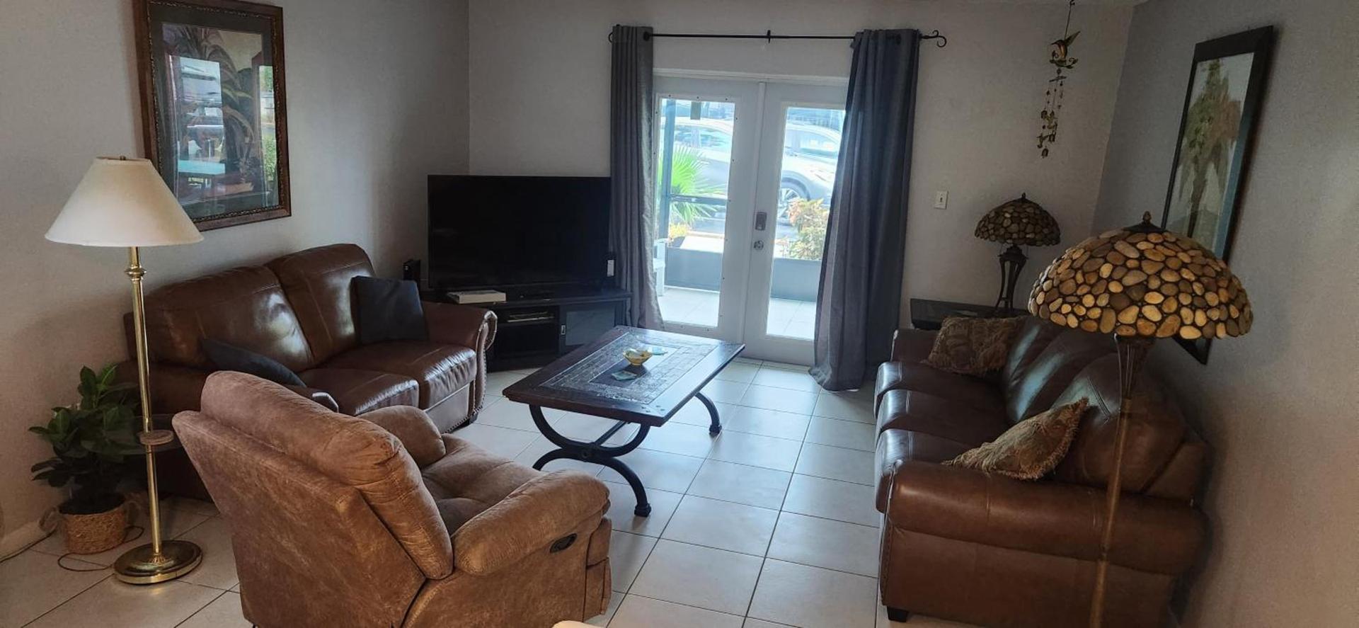 Marion Lane Suites photo 14