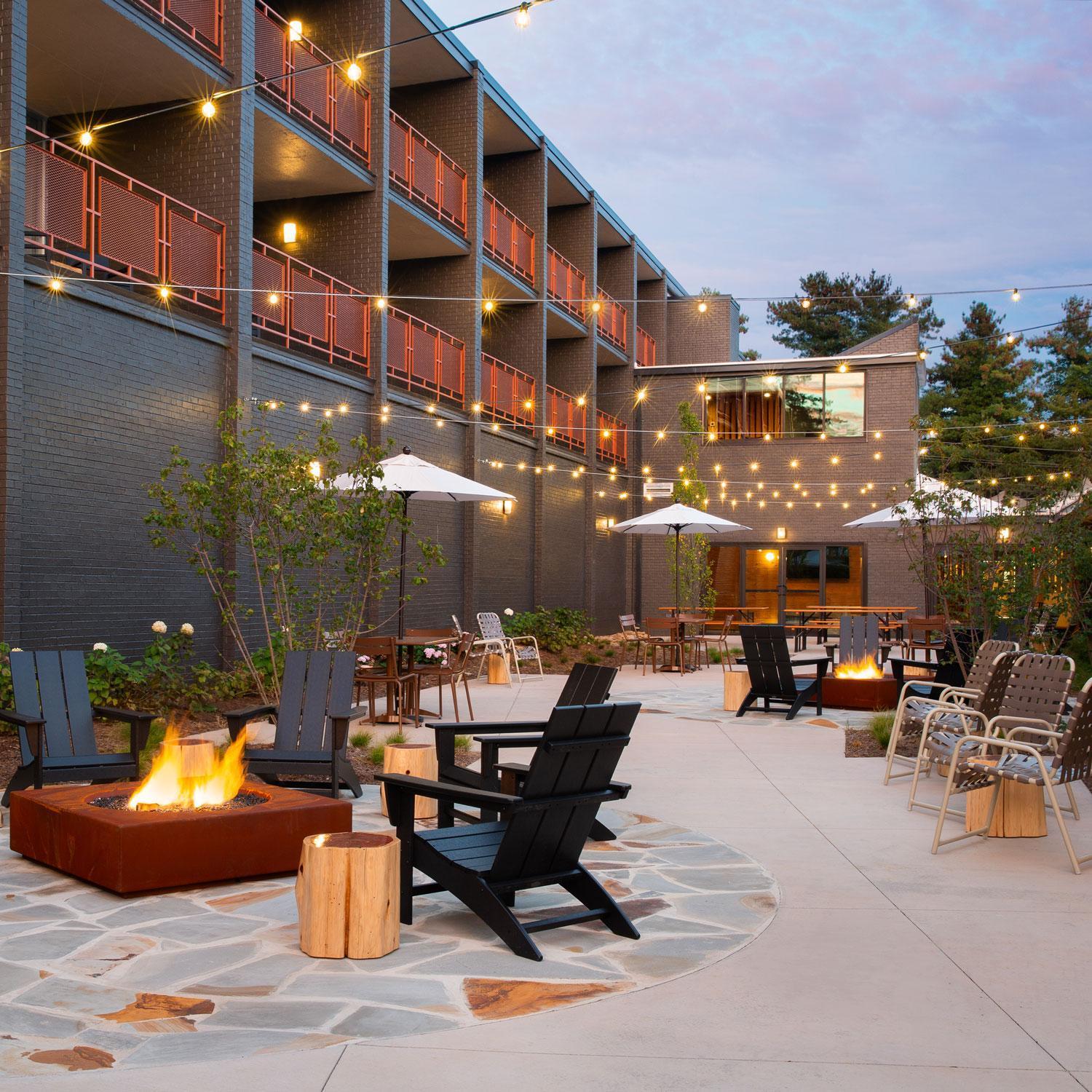 Rhode's Motor Lodge photo 33